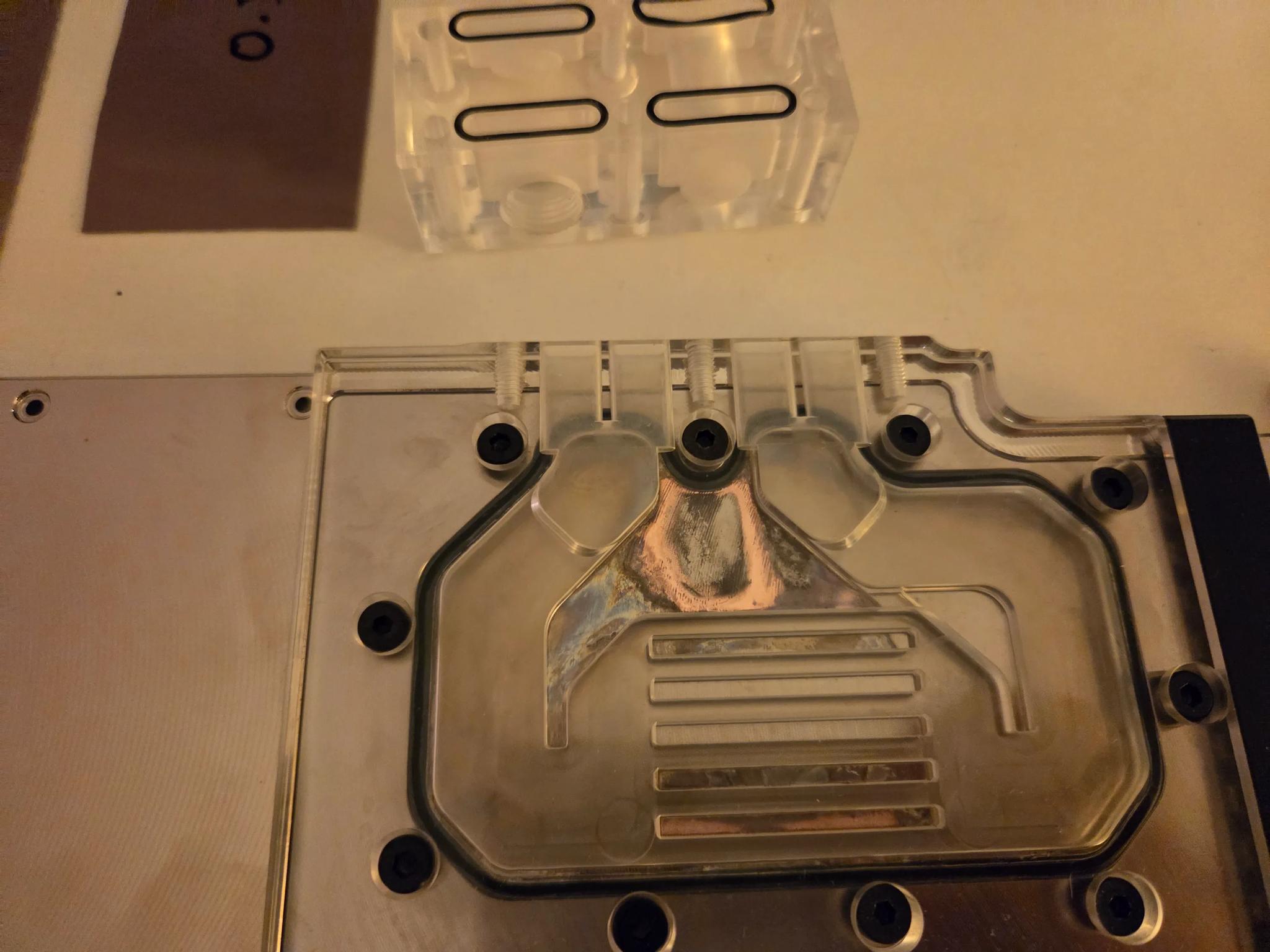 RTX 3090 EVGA XC3 EK Quantum Waterblock + Active Backplate + EK Quantum Vector Backplate