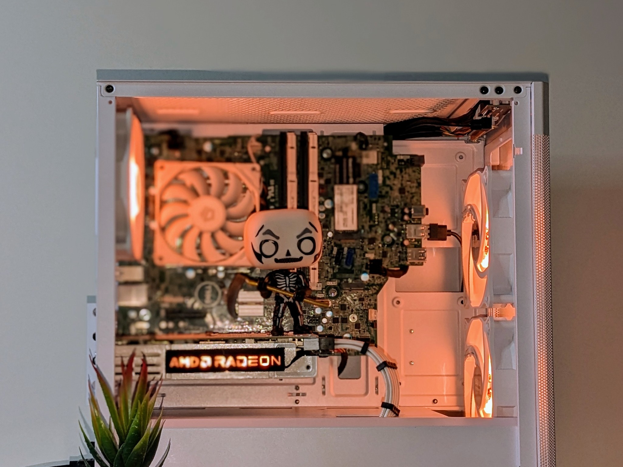 👻Phantom/1080p PC⚪️RX 5500⚪️I5-9400F@4.0GHz⚪️16GB RAM⚪️1TB NVMe SSD⚪️Windows 11 Pro