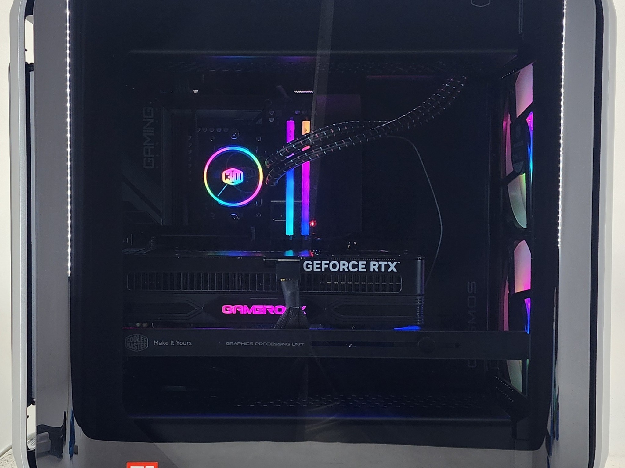 Gaming PC Ryzen 7 9850X3D 32GB RAM 2TB SSD RTX 5090 32GB Windows 11 Computer