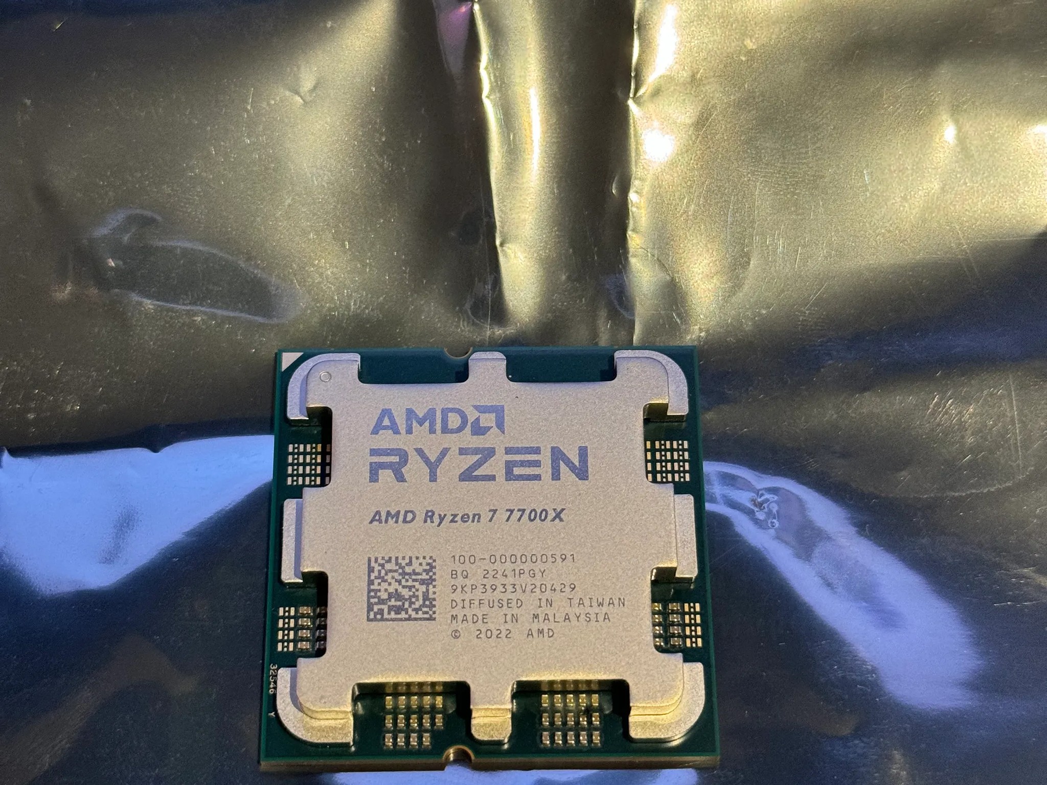 AMD Ryzen 7 7700X