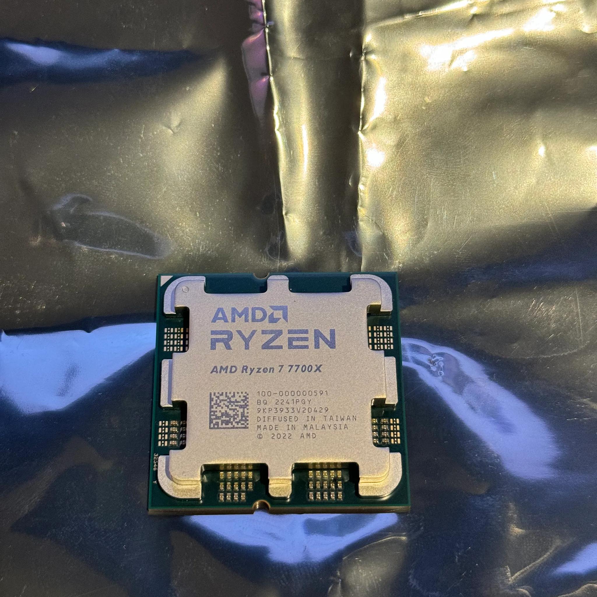AMD Ryzen 7 7700X