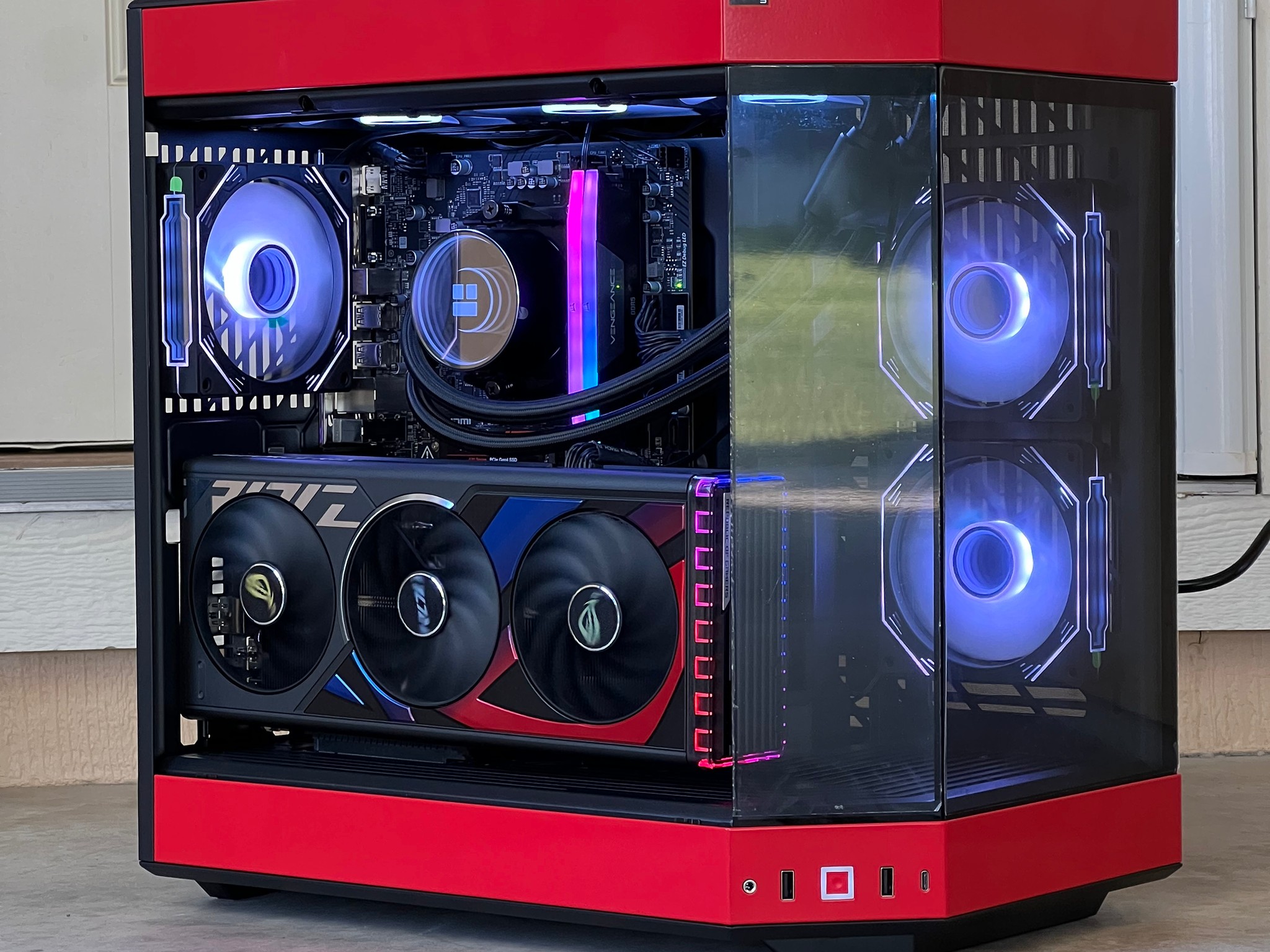 Gaming pc | Rtx 4070 Ti Super | Ryzen 9600x | 32GB Corsair Ram | 2TB nvme | Windows 11
