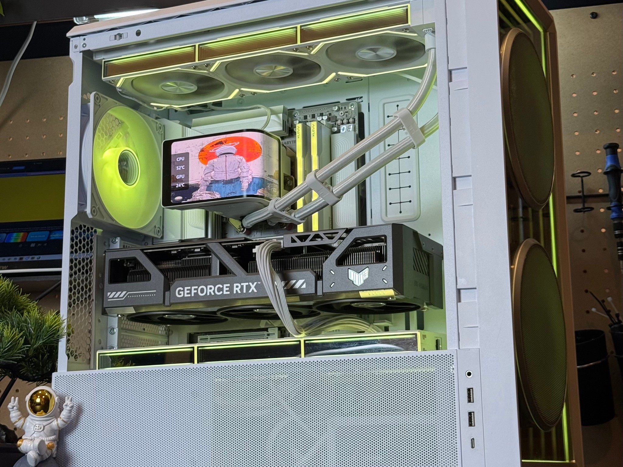 Way of Kings | Ultra High End Gaming PC | RTX 5080 | Ryzen 9 9950x3D | 4TB NVME | 32GB RAM | 1000w |