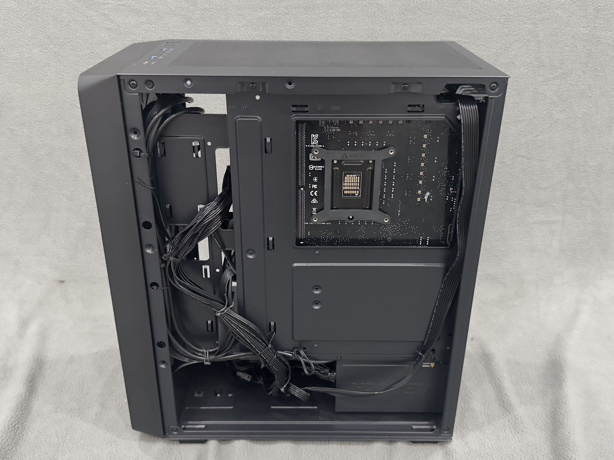 Midrange No-RGB Beast - 10600K 2080 Super FE