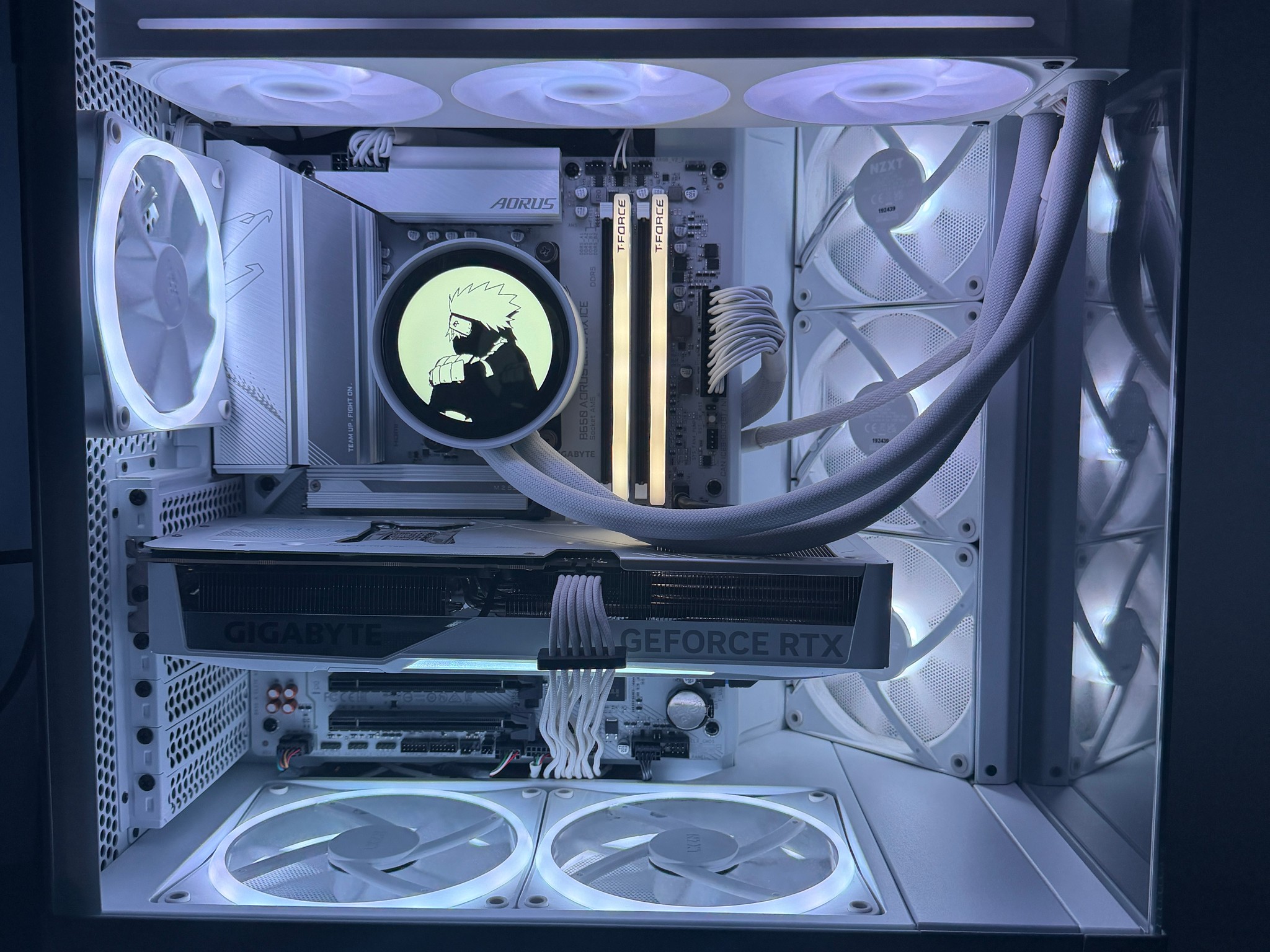 New All-White RTX 5070 Ti Gaming PC | 7800X3D | 32GB DDR5 | 2TB 990 Pro