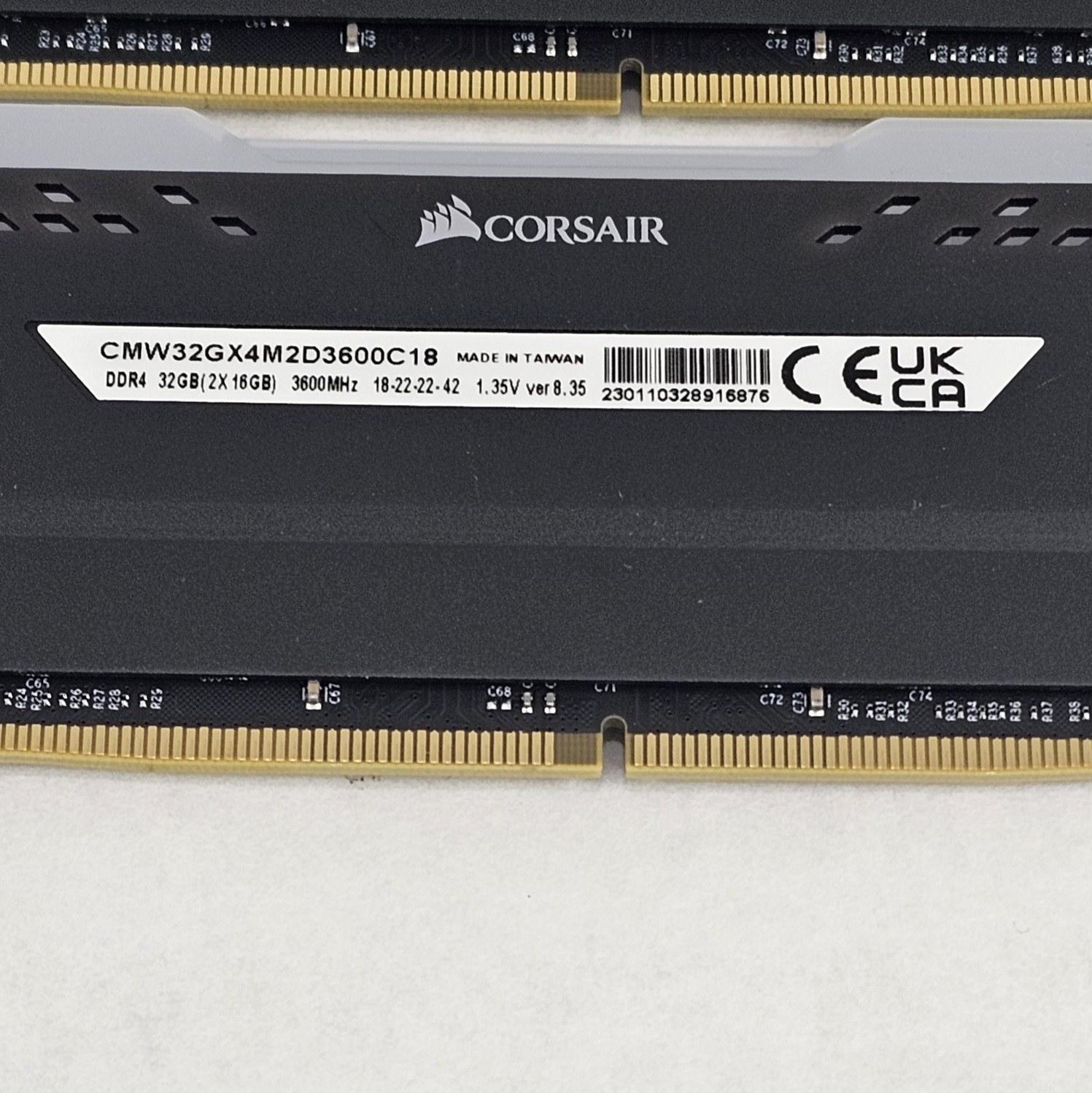 32GB DDR4 (2x16GB) CL18 3600MT/s Corsair Vengeance RGB PRO