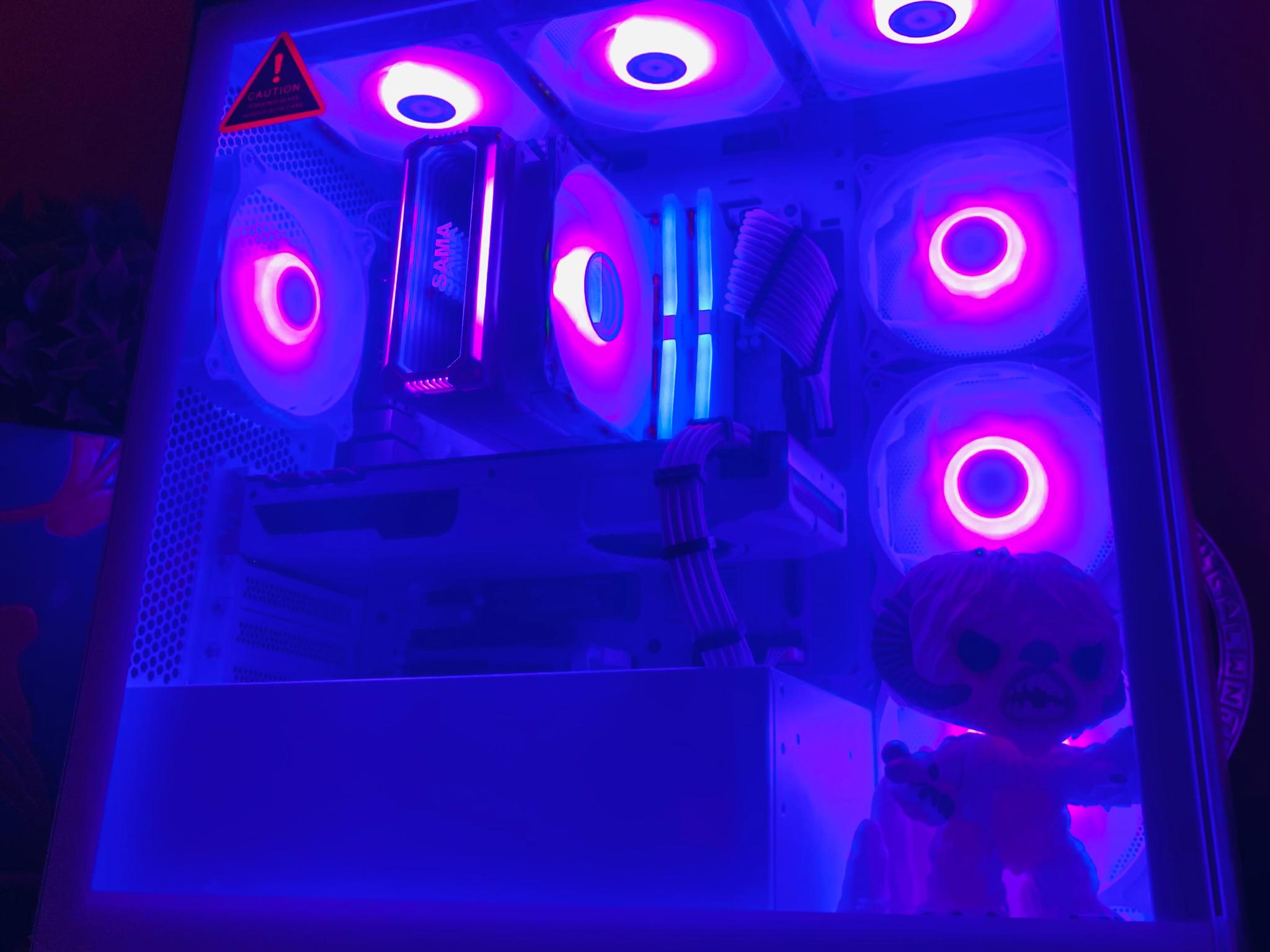 Blizzard King🧊👑| I7-7700| GTX 1080 8GB| 16GB Gloway RGB DDR4| 1TB NVMe SSD| Windows 11 Pro