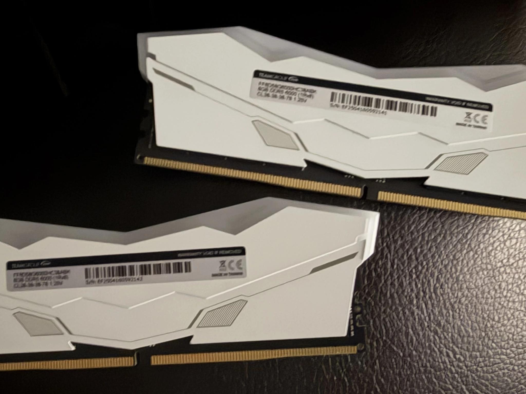 TEAMGROUP T-FORCE DELTA RGB 16GB DDR5-6000 CL38 (2x8GB) WHITE (Used)