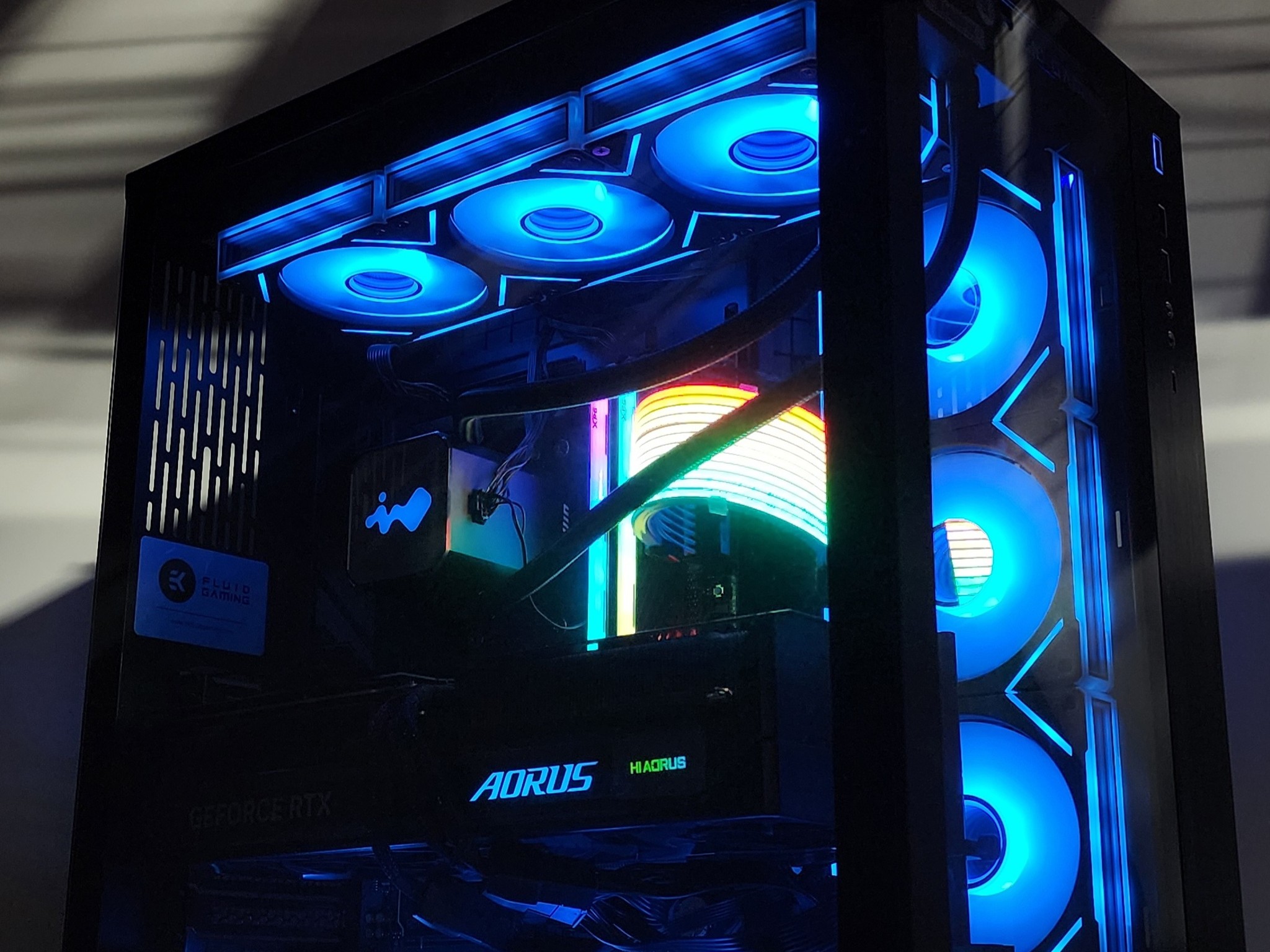 Gaming PC Ryzen 7 9700X 32GB RAM 2TB SSD RTX 5070 Ti 16GB Windows 11 Computer