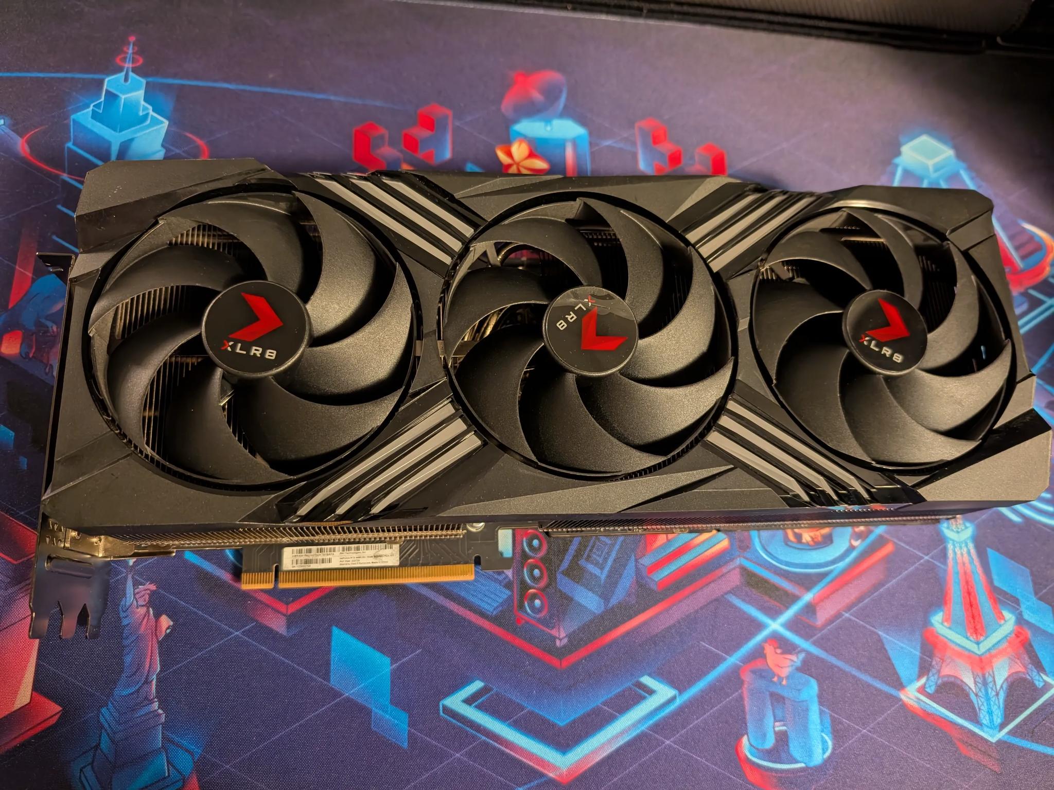 PNY GeForce RTX 4080 16GB XLR8 Gaming VERTO EPIC-X RGB