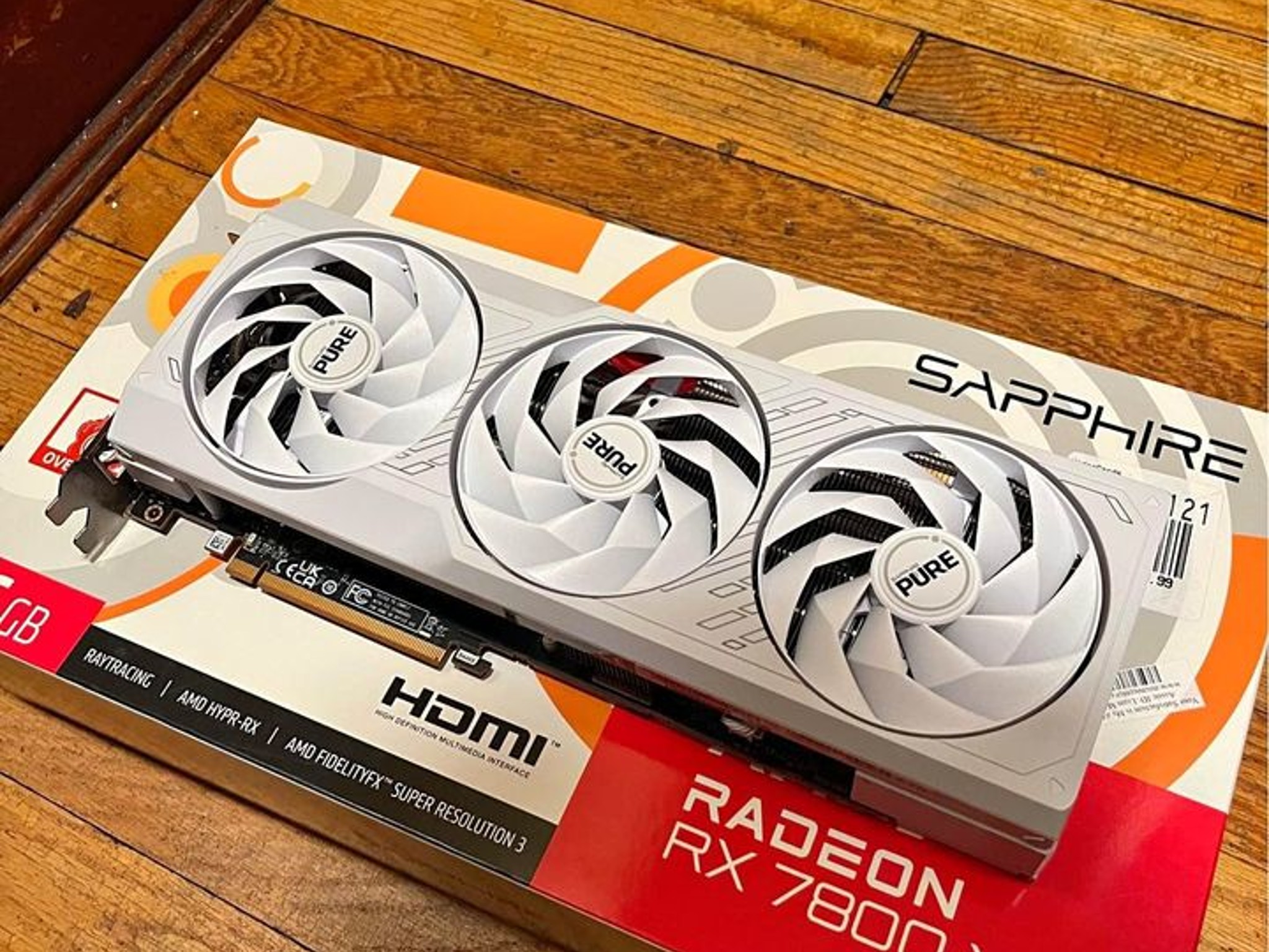 Sapphire Pure AMD Radeon RX 7800XT 16GB