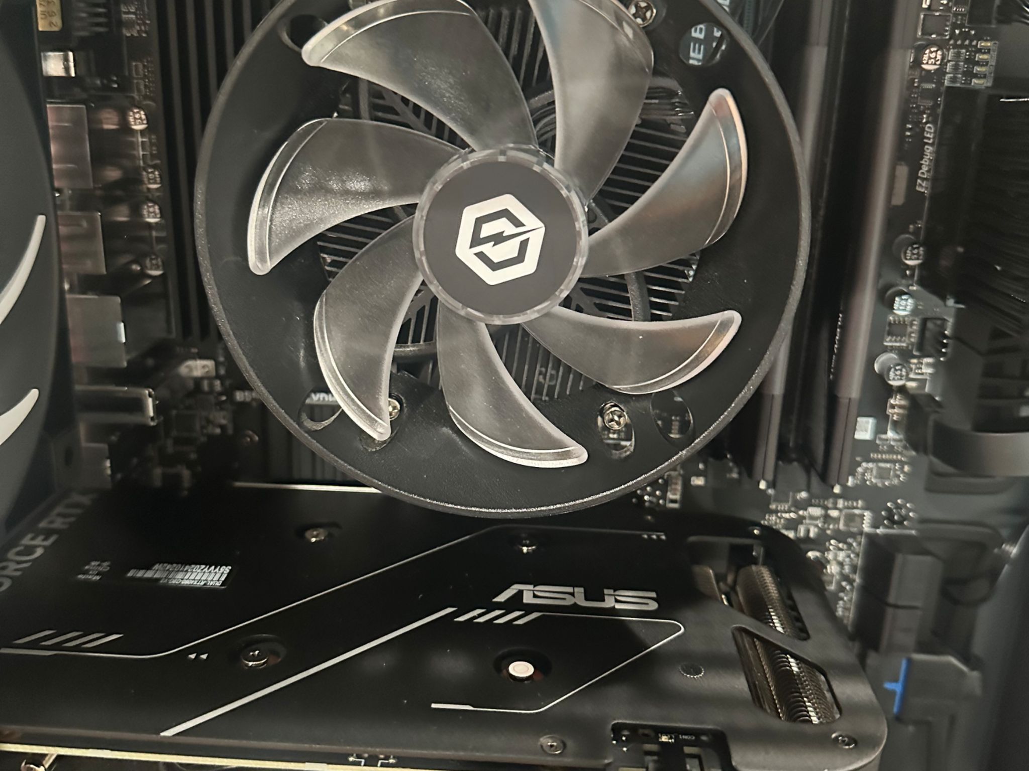 RTX 4060 | RYZEN 5 5600X | 16GB RAM | 1TB SSD | WIFI | Windows 11