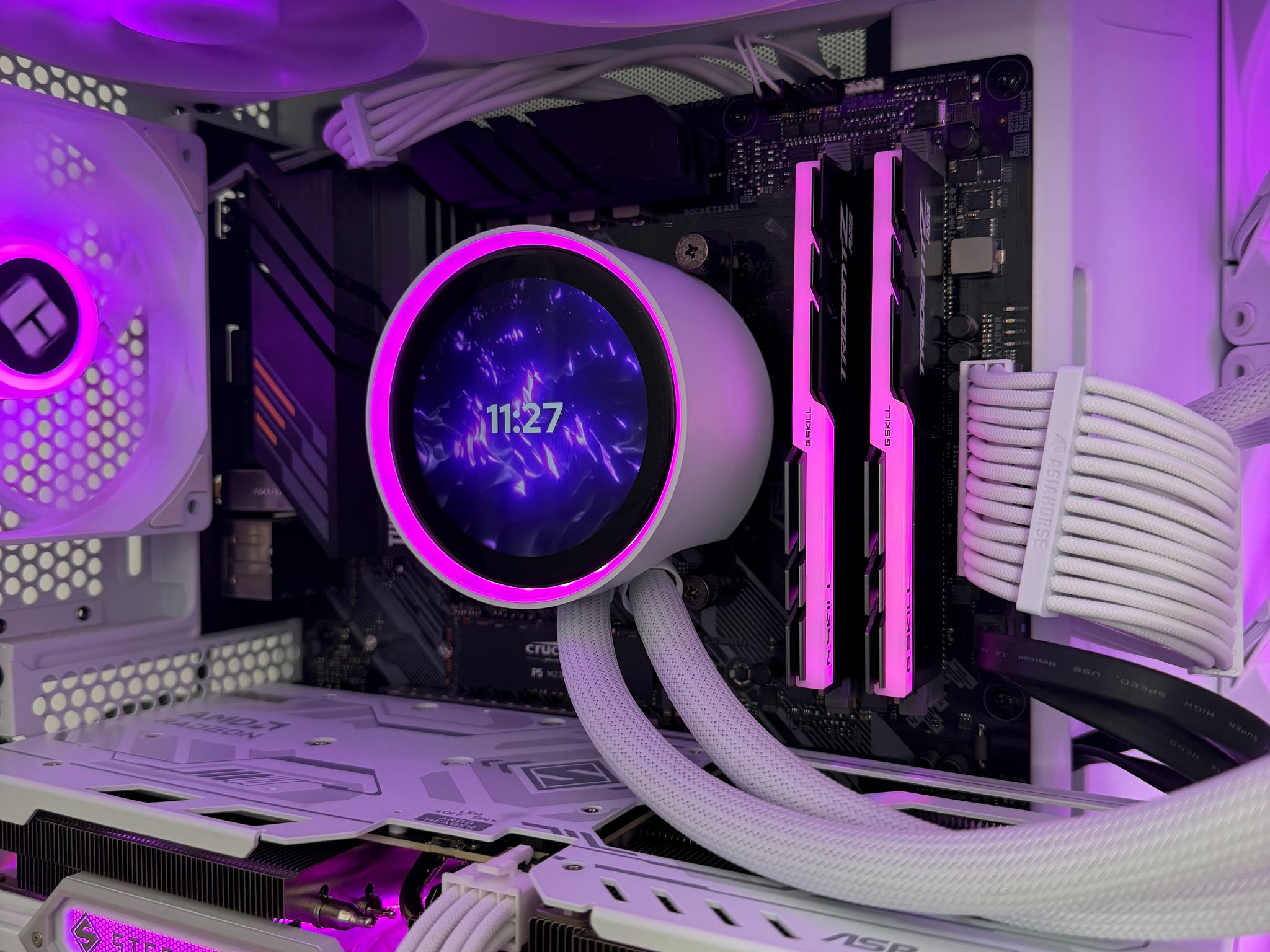🤍 All White Build — RX 9060 XT 16GB | Ryzen 7 5700X3D | 32GB RGB | Kraken Elite LCD 🤍