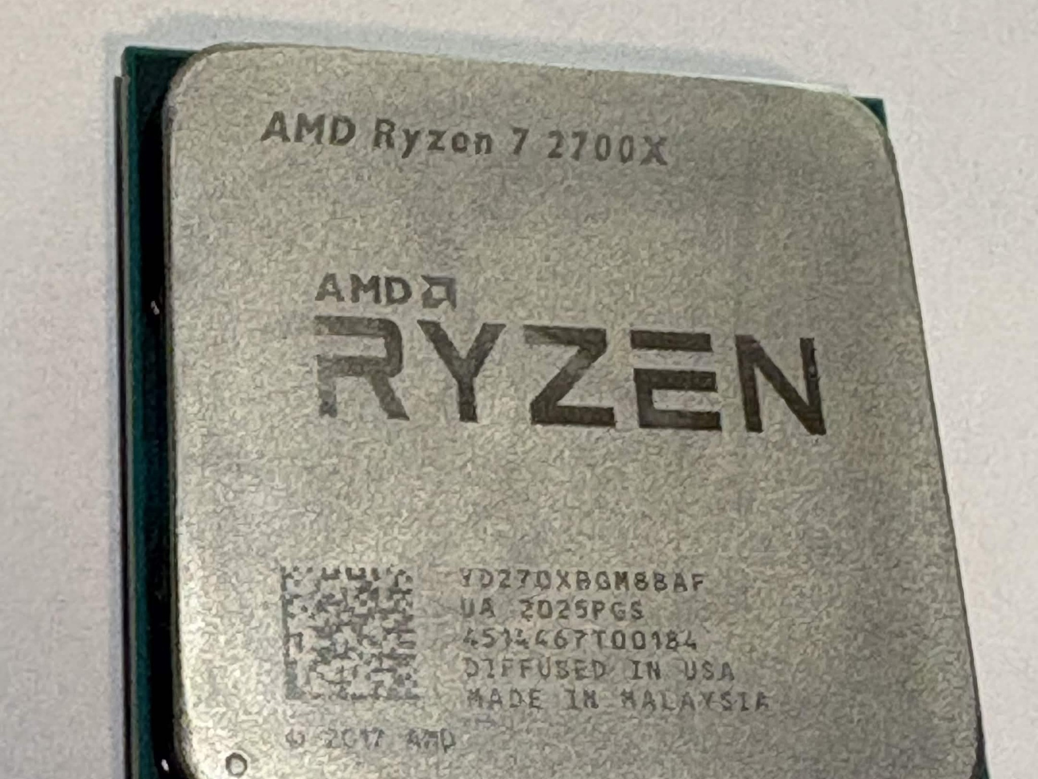 AMD Ryzen 7 2700X