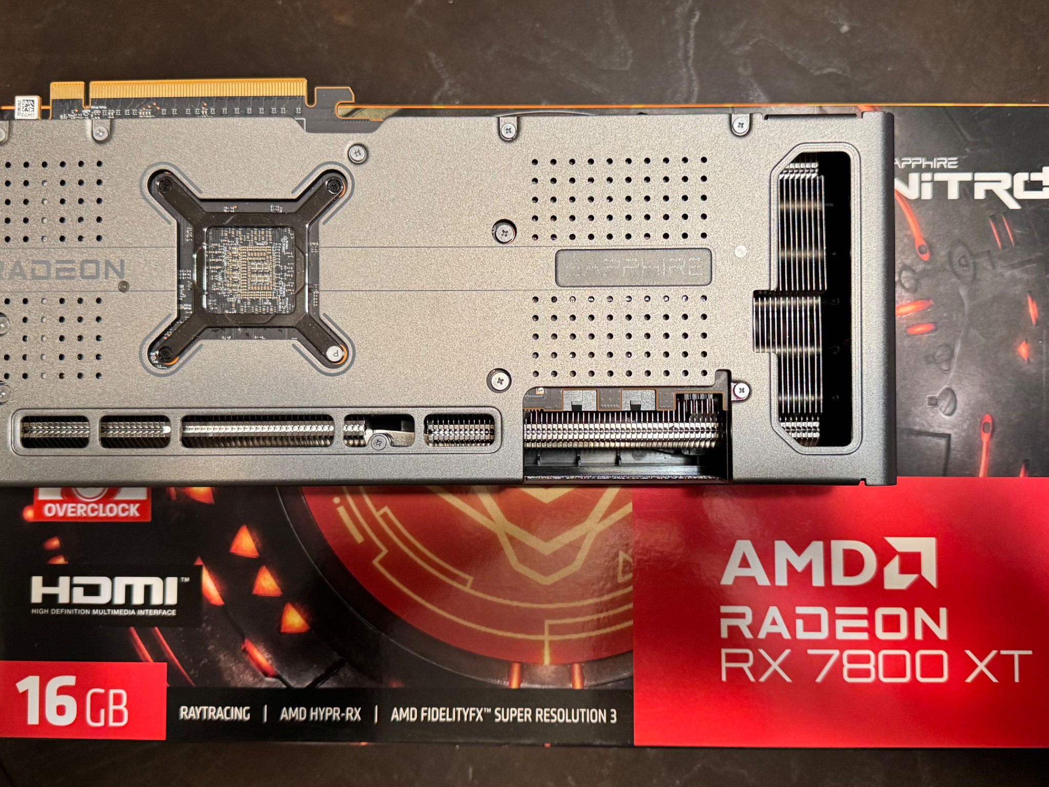 Radeon RX 7800 XT