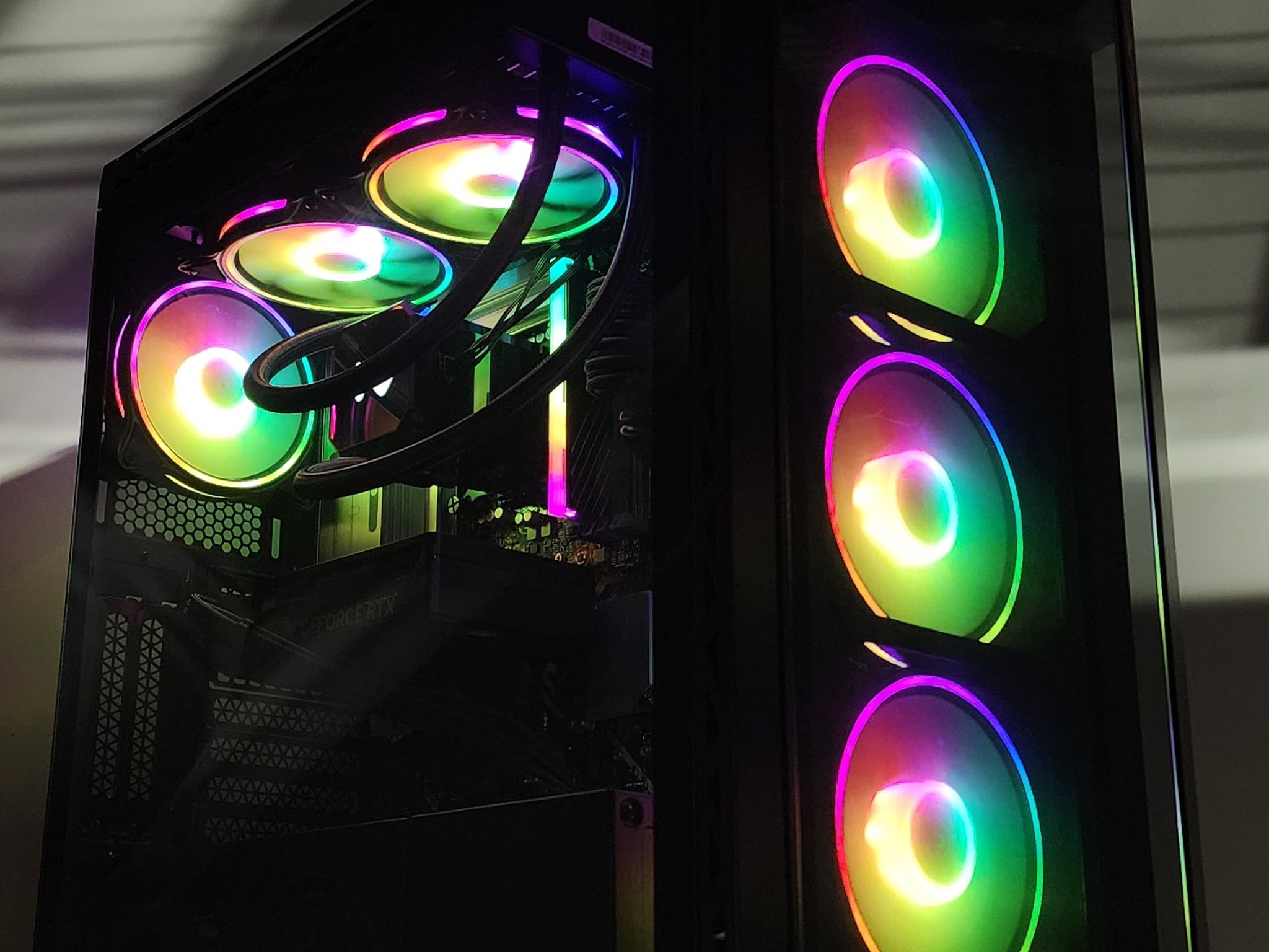Gaming PC Ultra 5 250KF 16GB RAM 2TB SSD RTX 5060  8GB Windows 11 Computer