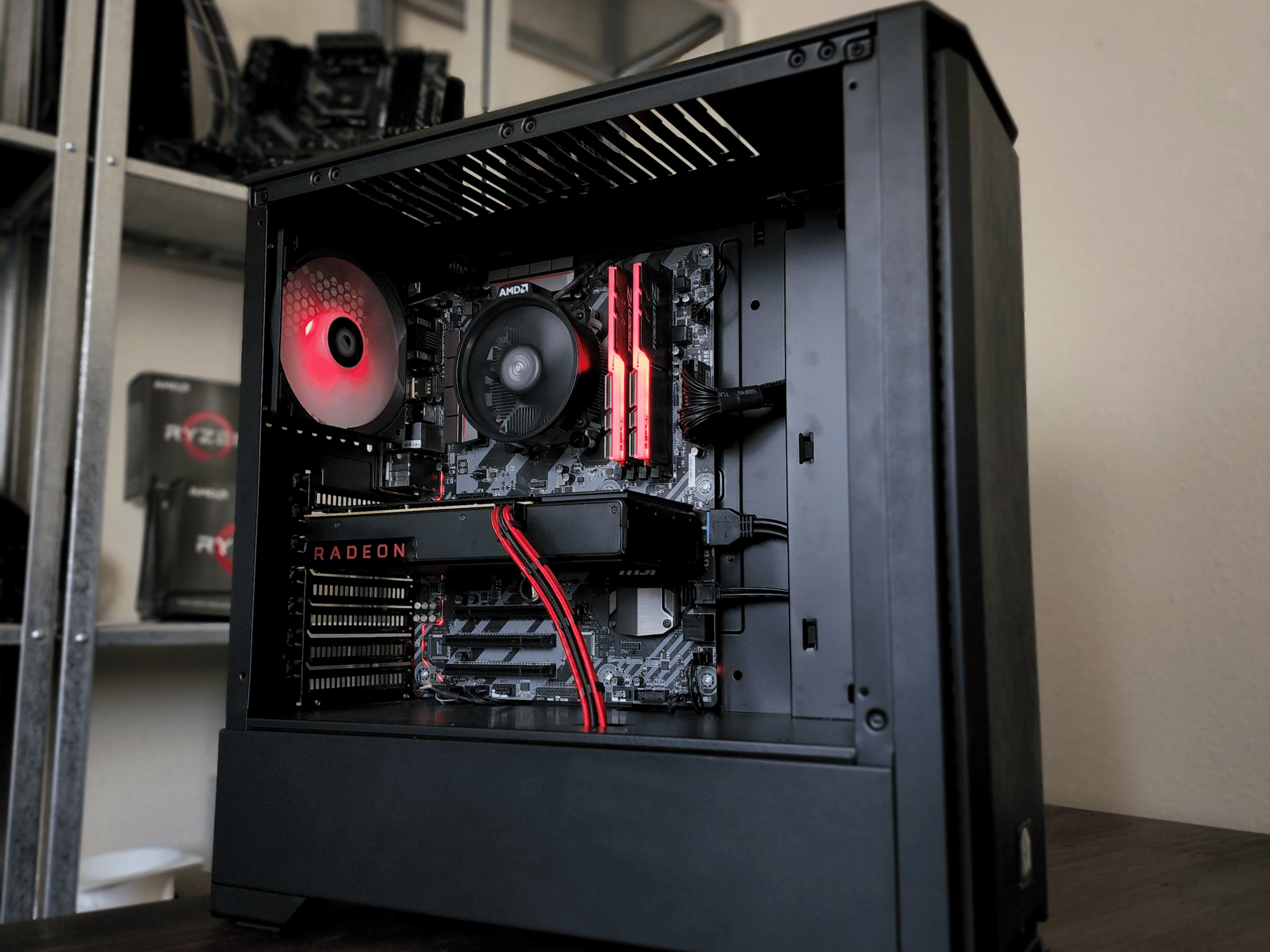 AMD Ryzen 3 2200G // XFX Radeon RX 480 8GB // GSKILL 16GB 3000MHz