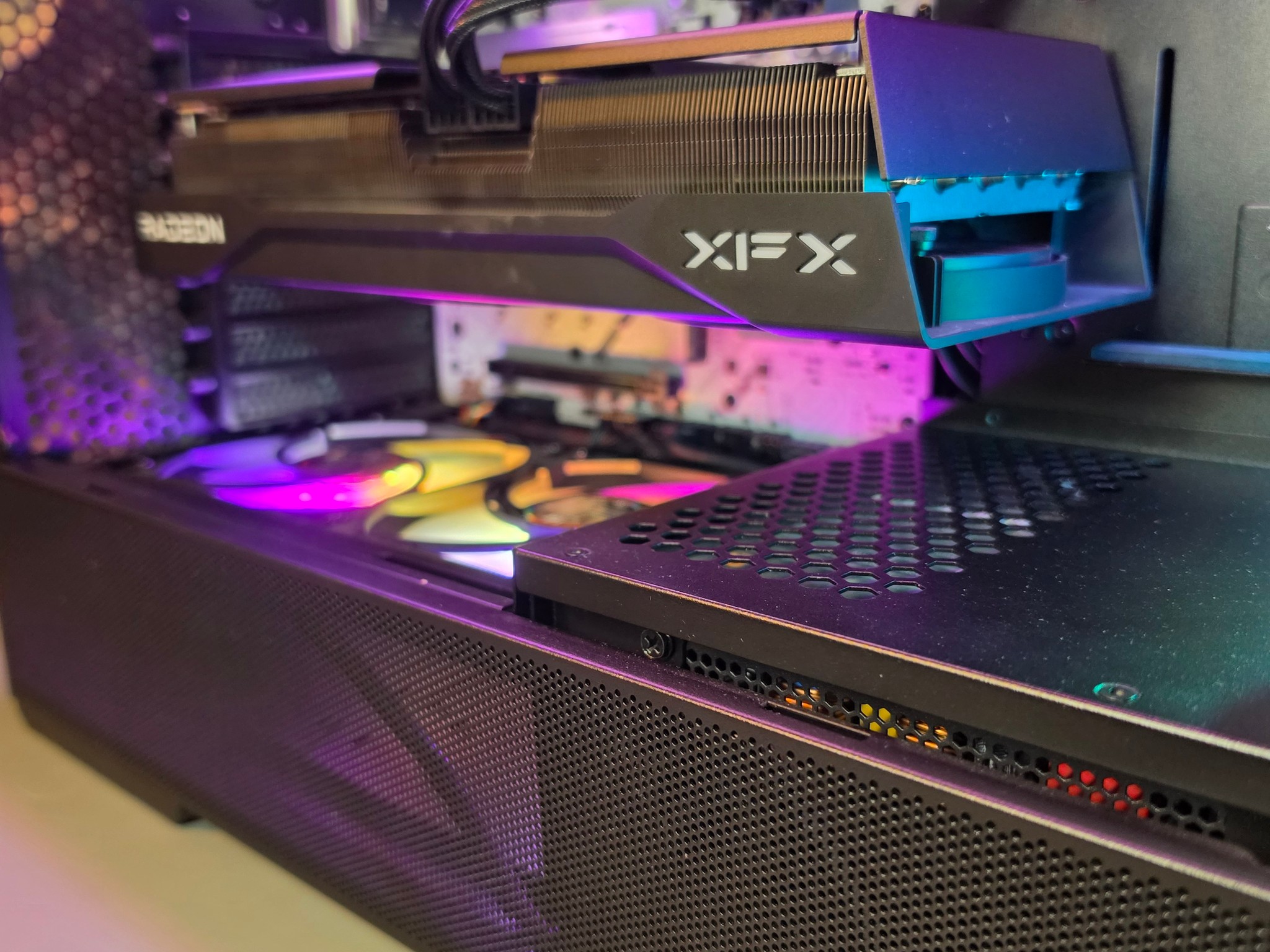 XFX PRO RX 9070 XT 16GB + Ryzen 7700x PC Build #56