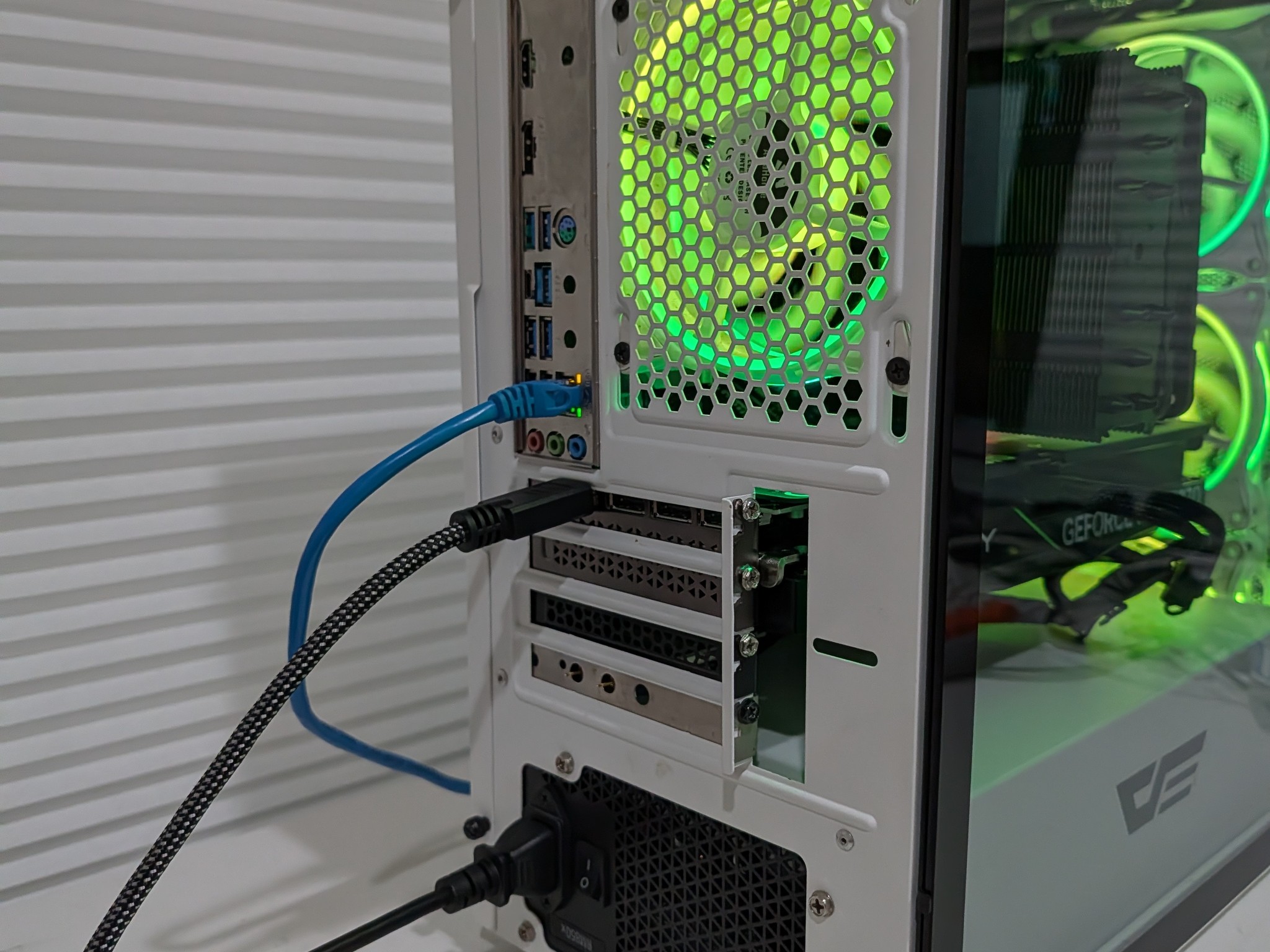 Gaming PC | Ryzen 7 5800X | RTX 5070 | 32GB RAM | 1TB SSD | Wi-Fi | Windows