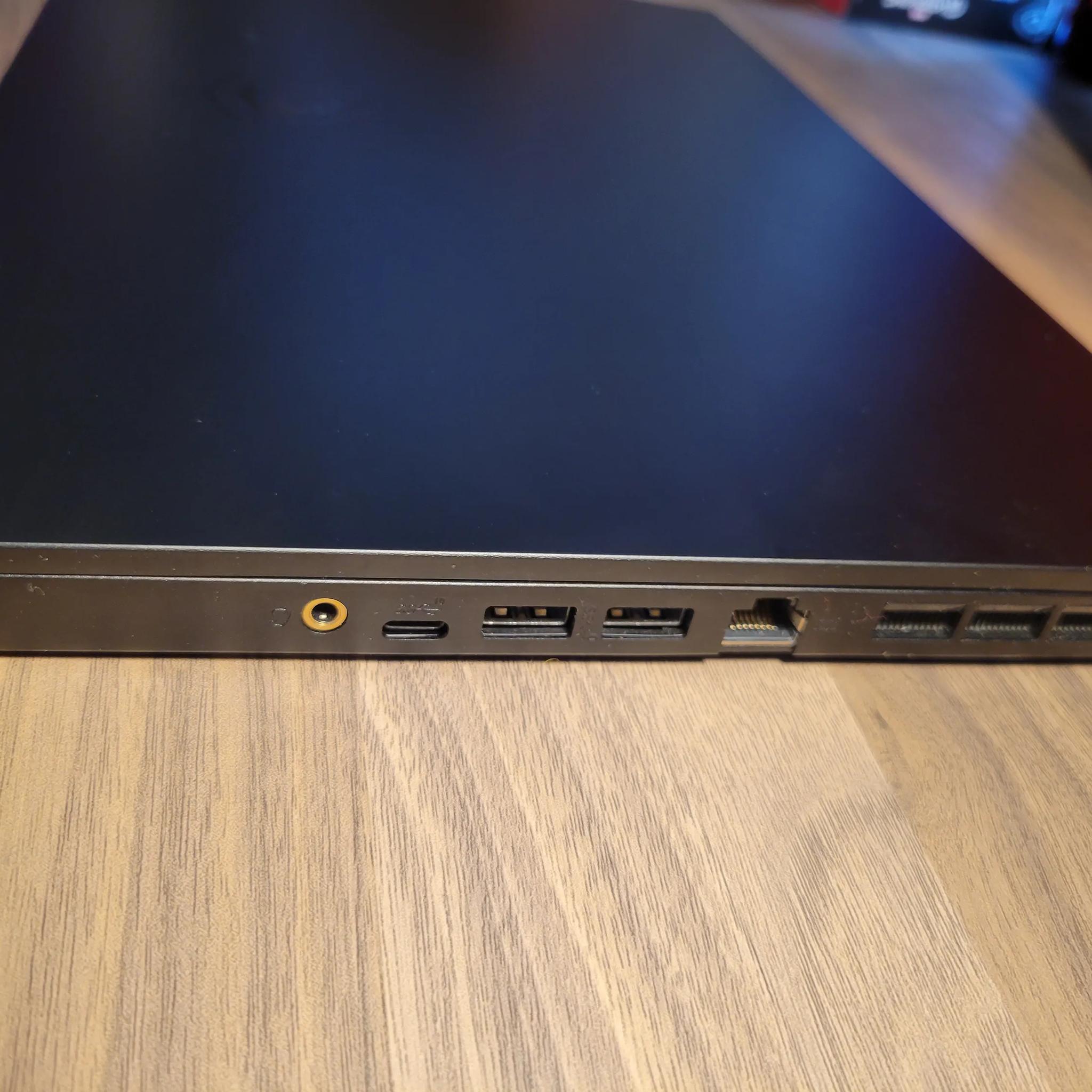 MSi GS66 Stealth Gaming Laptop