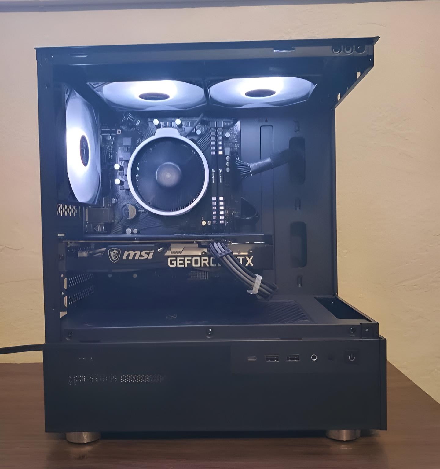3060-12gb ryzen 5-5600x 32gbs ram