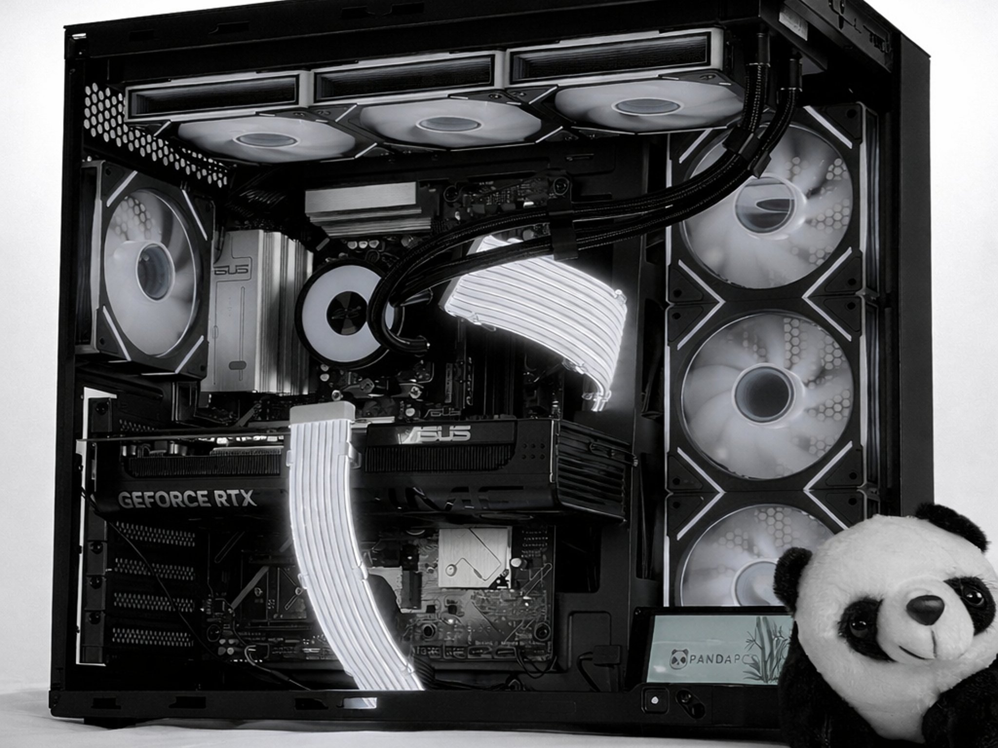 ⚪Ultra Panda| RTX 5070 Ryzen 5 7600x ⚪