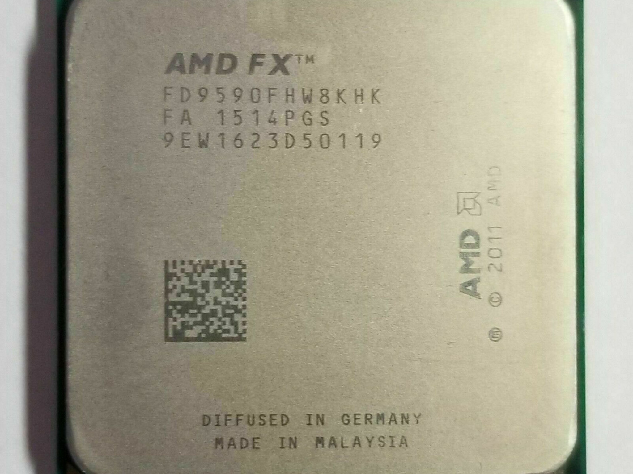 AMD FX-9590 4.7GHz 8-core Socket AM3+ 220W CPU Processor