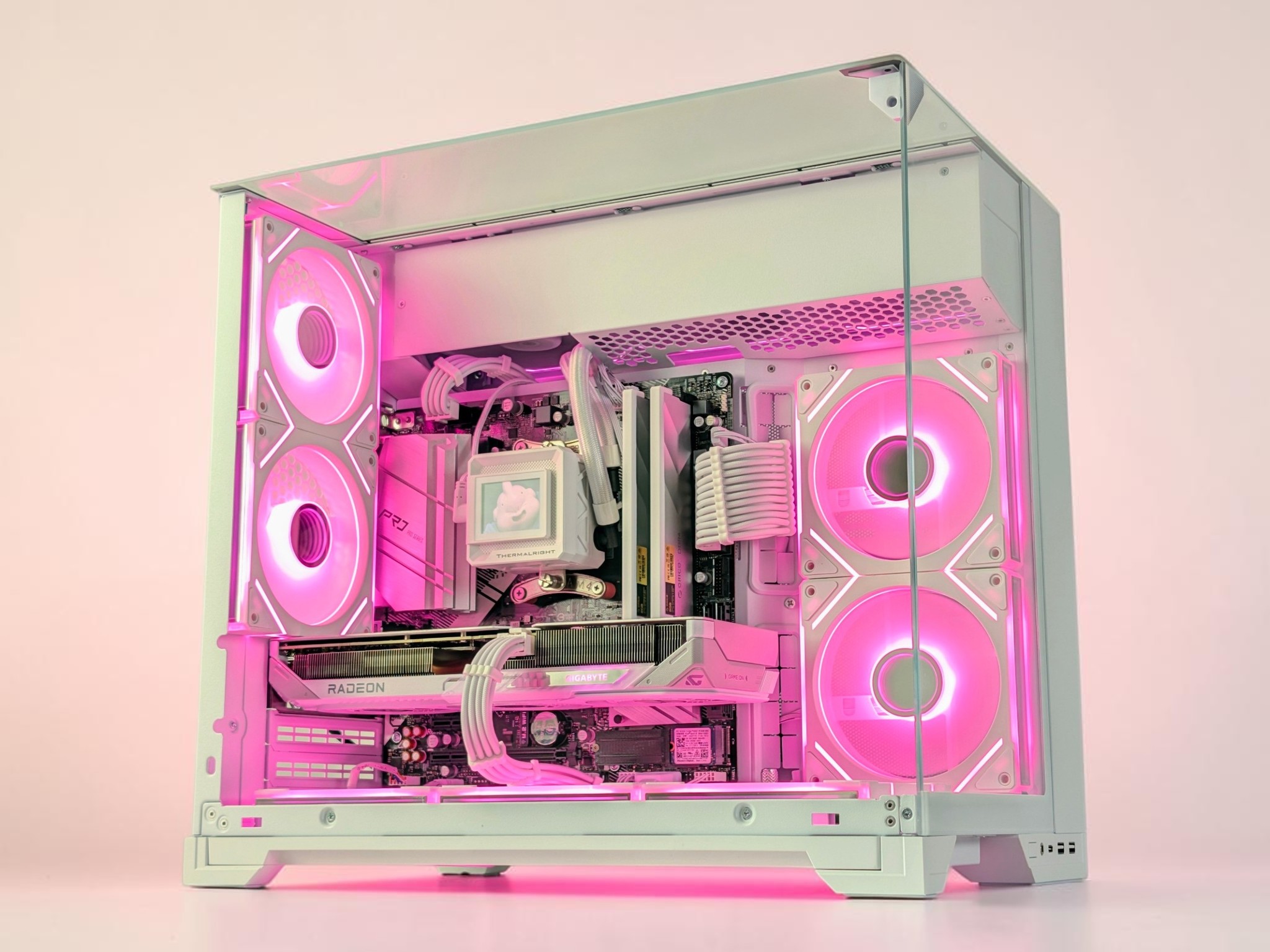 🤍🏔️Alaska🏔️❄️Gaming PC❄️AMD RX 9060 XT 16GB❄️AMD Ryzen 7 5800X 8 core❄️32GB DDR4❄️1TB SSD