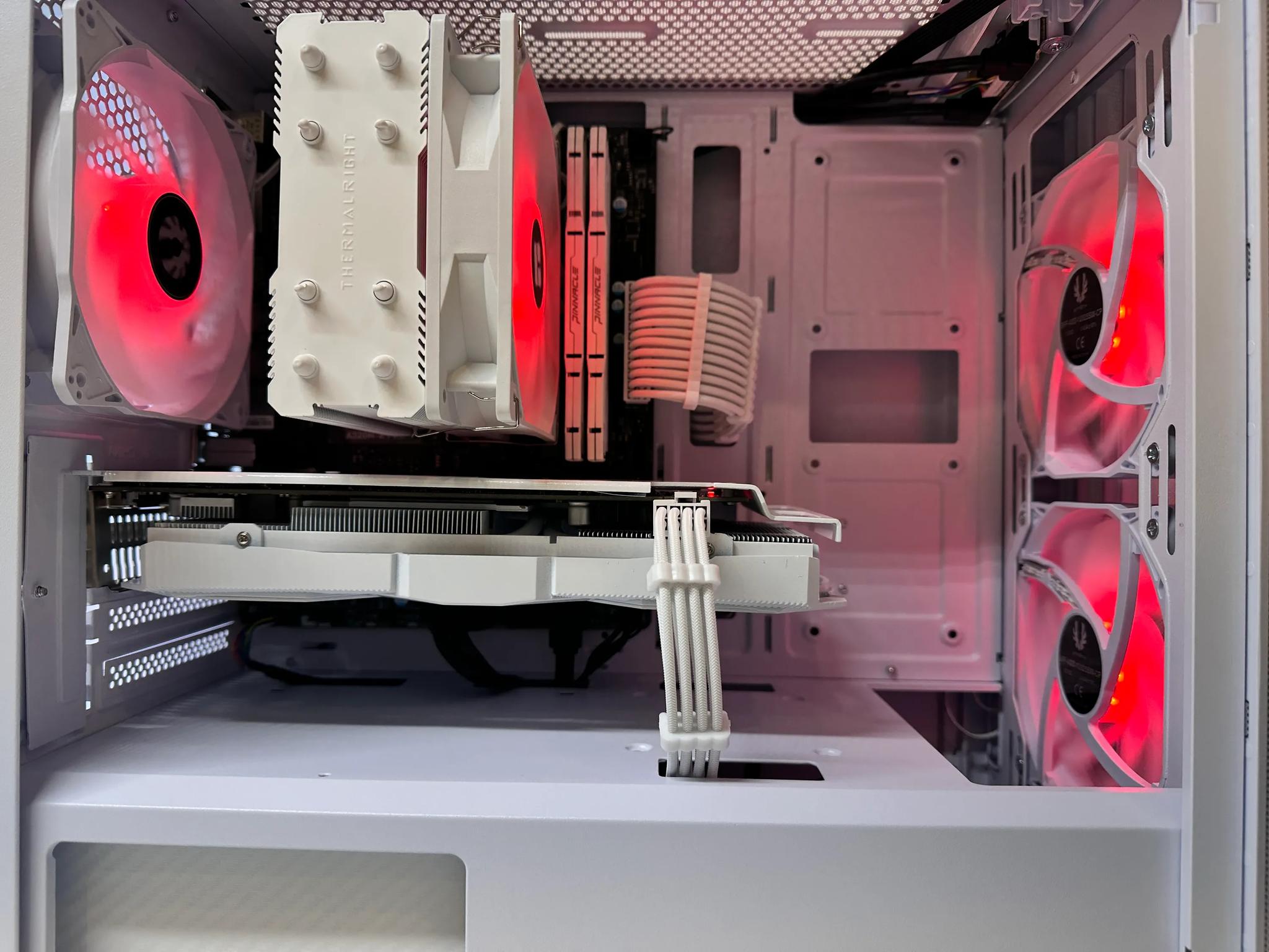 🐧North Pole Gaming PC🐧AMD RX 580 8GB⚪Ryzen 5 3500X⚪16GB DDR4⚪1TB SSD