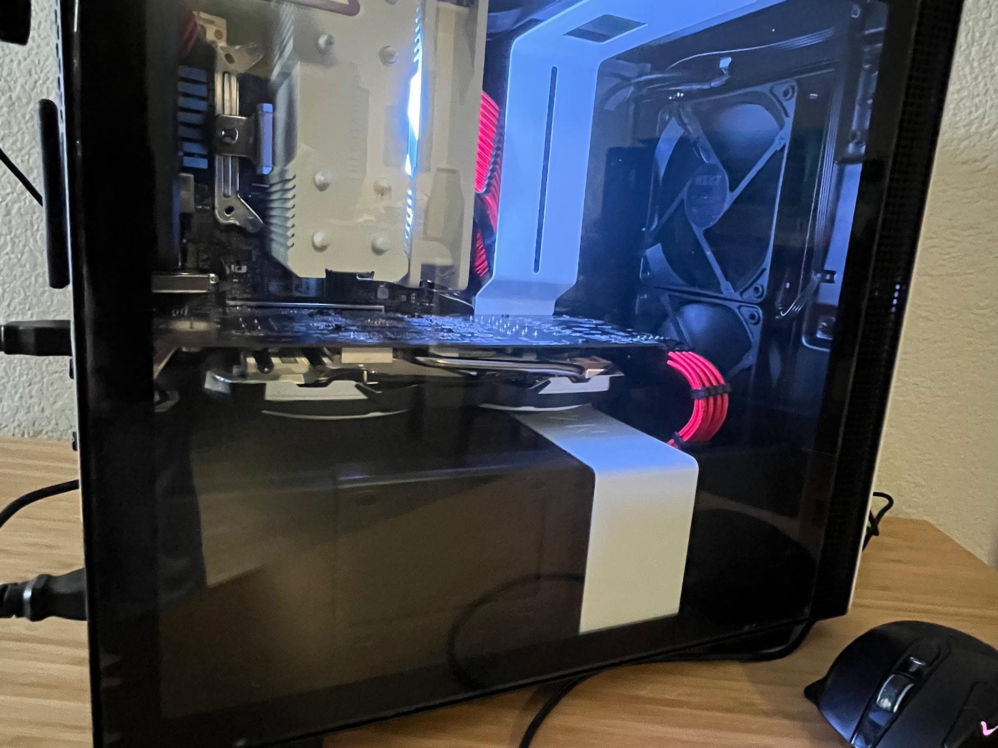 White-Out V1 Budget ITX PC - RX 580/Ryzen 7 2700