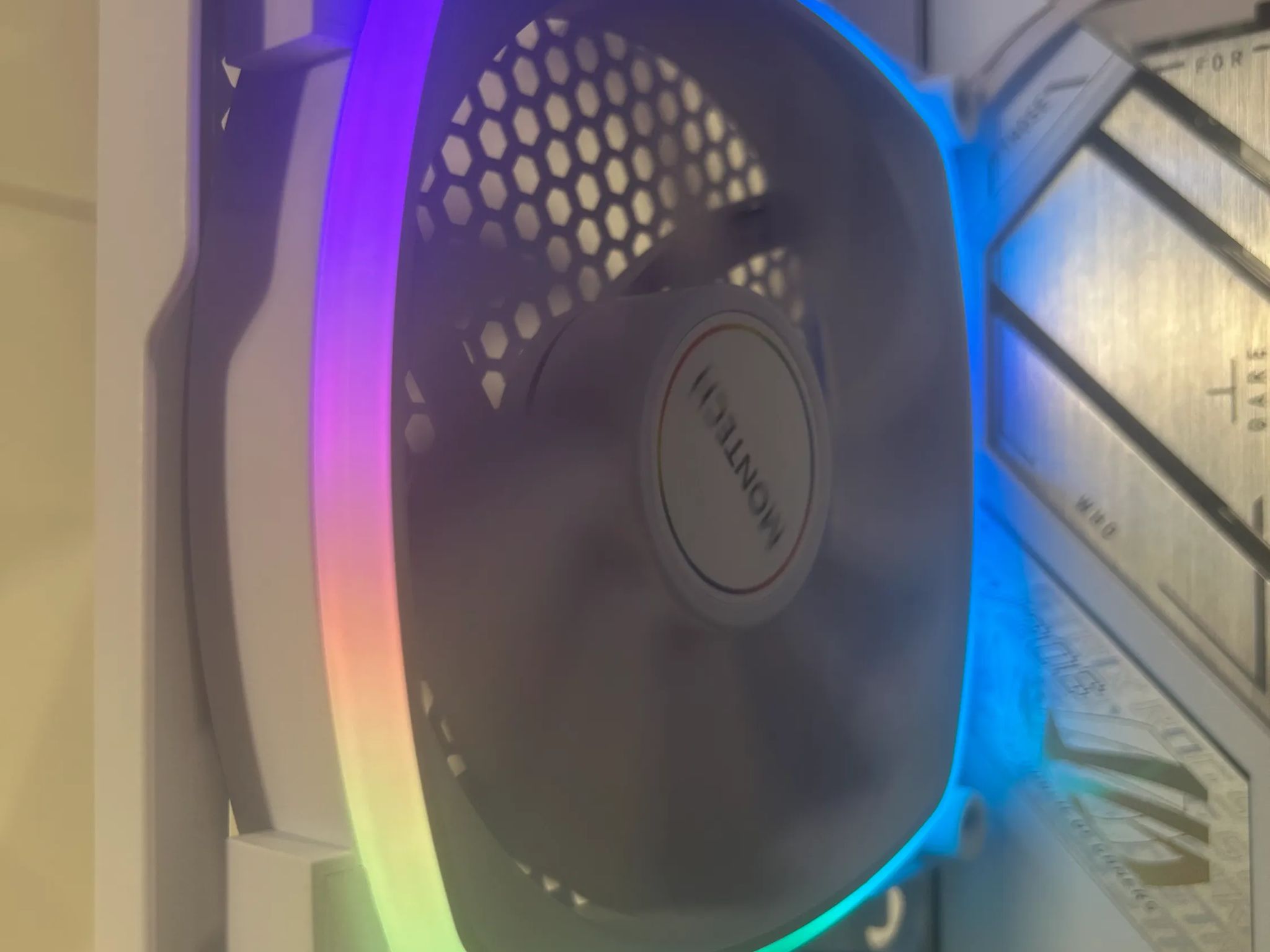 🥶🧊//Glacier Valley V2// - Ryzen 5 7600, RTX 5070, 32GB Ram, 1TB SSD🥶🧊