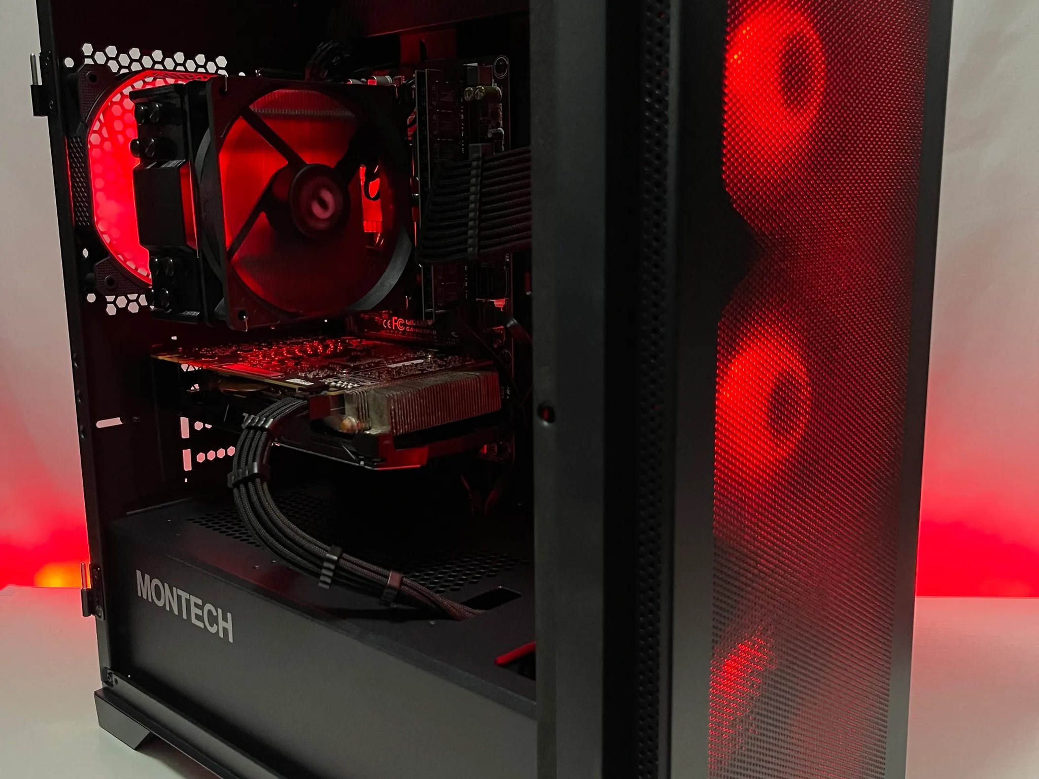 🎮Budget i7 Gaming PC | i7-4770 | GTX 1070 | 16GB RAM | 250GB SSD | 1TB HDD🎮