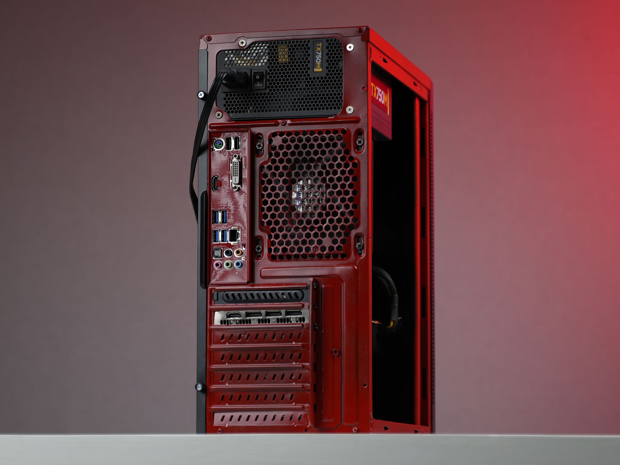 IF-03 / RX Vega 64 Intel Core i7 7700 16GB 1.3TB Windows 11 1440P