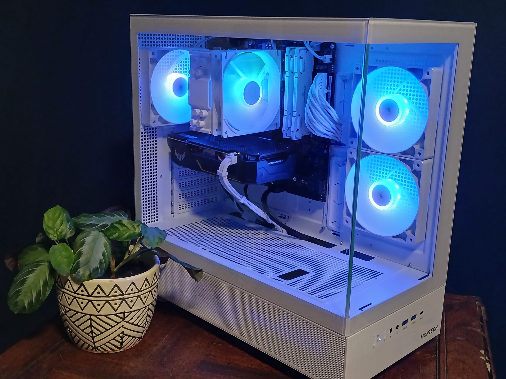 | 🧊 Glacier Titan 🧊 | Nvidia + Ryzen Value Combo