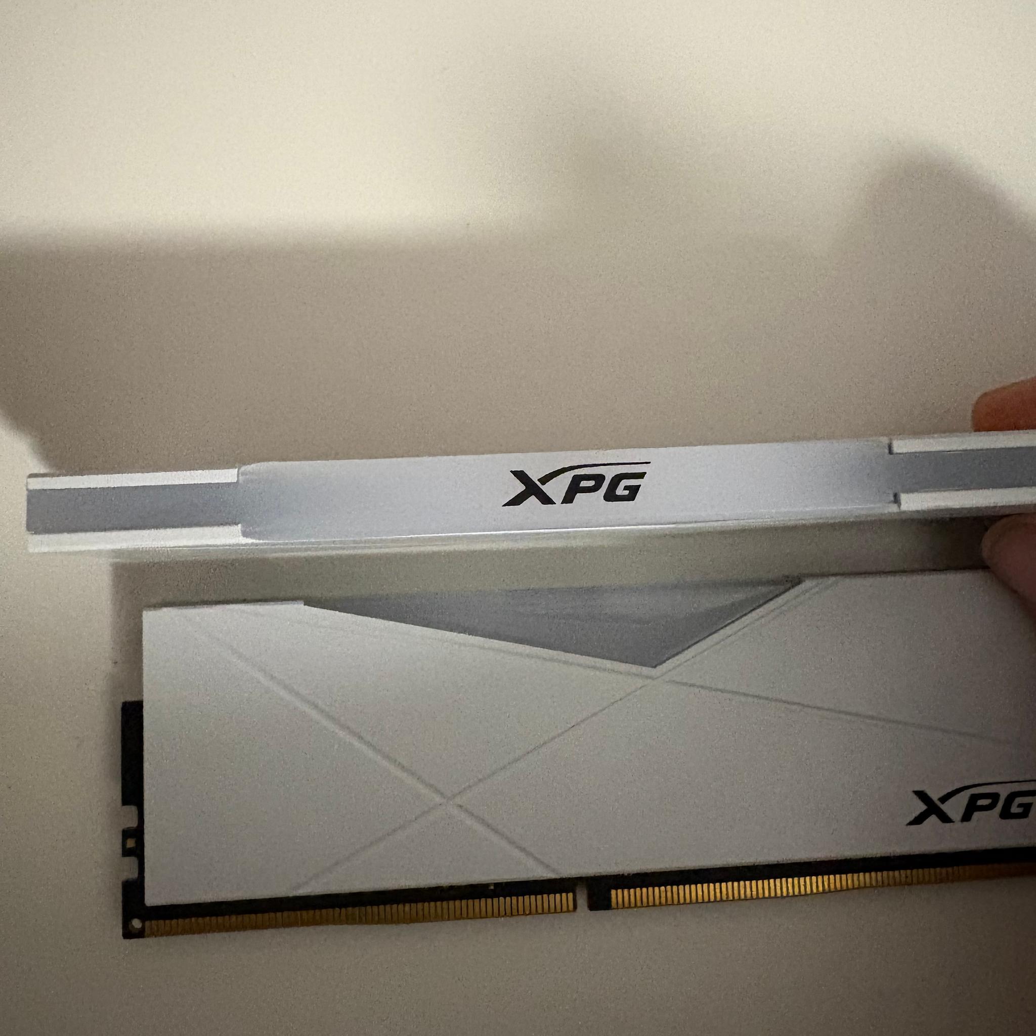XPG SPECTRIX RGB DDR4 16gb