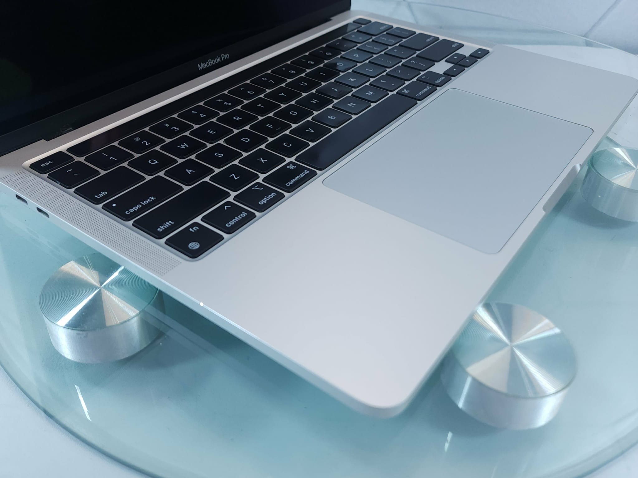 2020 MacBook Pro M1