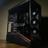 BLACKOUT🦇🖤 GAMING PC | RTX 5060 OC | RYZEN 5 5600X | 32GB DDR4 3200MT/s | 1TB SSD NVMe