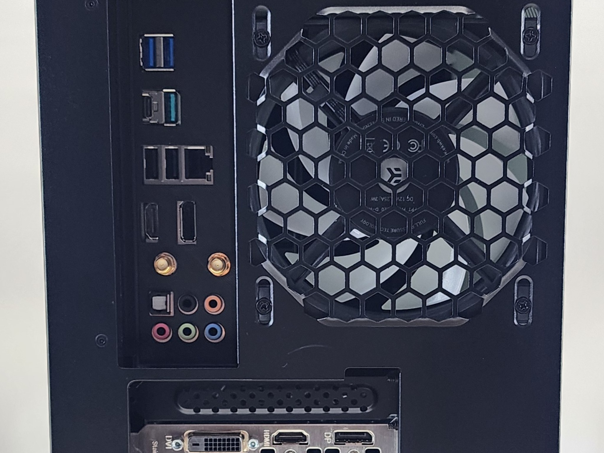 Gaming PC Ryzen 5 4500 16GB RAM 256GB SSD + 1TB HDD GTX 1650 4GB Win11 Computer