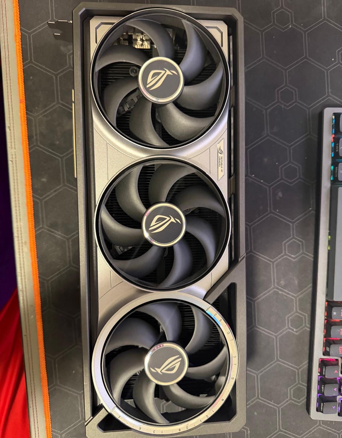 ASUS ROG Astral GeForce RTX 5080 16GB GDDR7 OC Edition