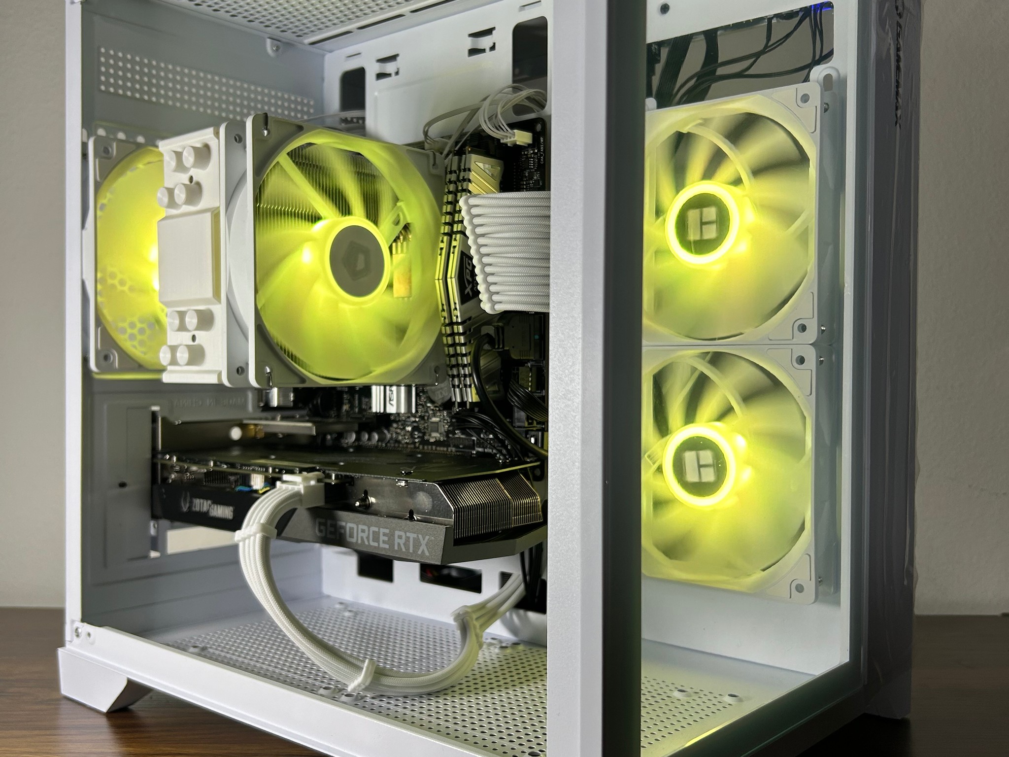 Beast White Gaming PC (RTX 3060, i7)