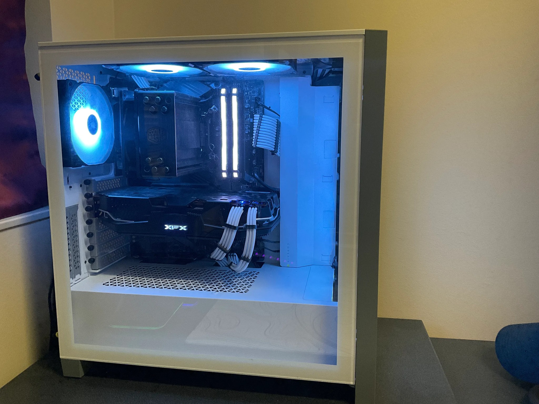 RBG Gaming PC-  XFX AMD Radion Rx 5700 Xt + intel i7 10700 ($799)