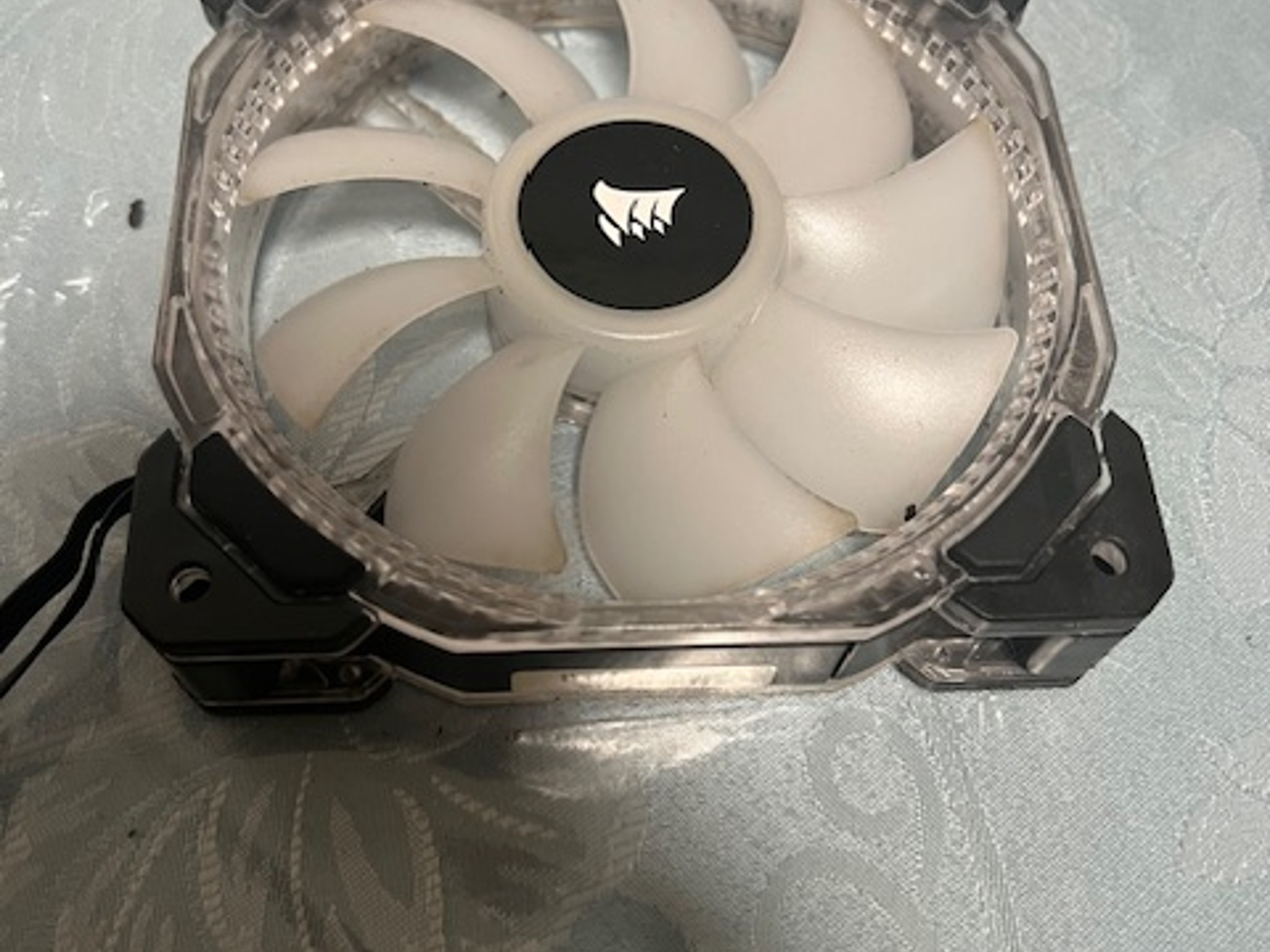 Corsair CO-9050067-WW HD Series, HD120 RGB LED, 120mm High Performance RGB LED PWM 3 fans