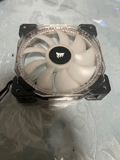 Corsair CO-9050067-WW HD Series, HD120 RGB LED, 120mm High Performance RGB LED PWM 3 fans