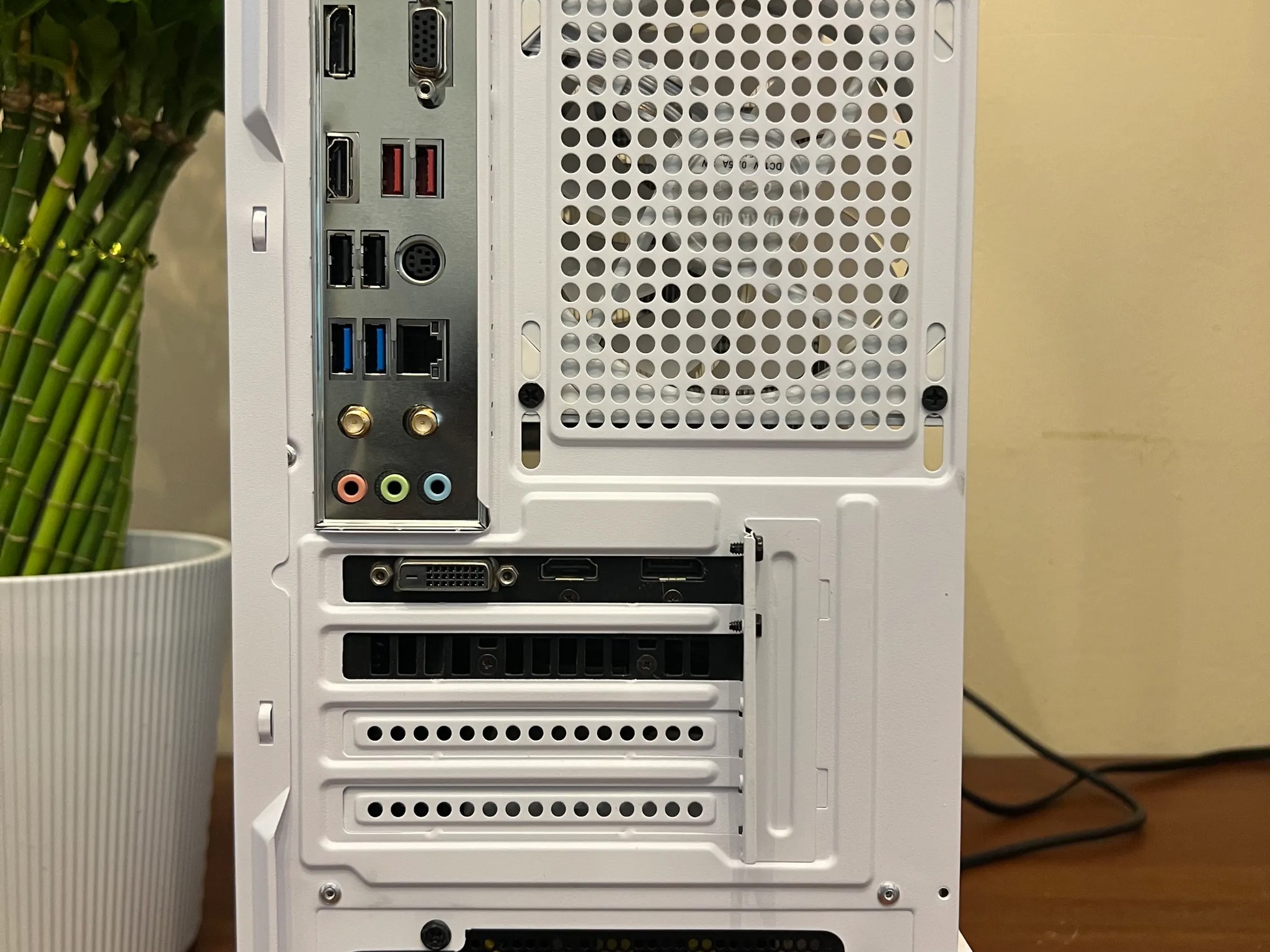 6 Core Gaming PC Nvidia GTX 1660 6gb 1.5tb Storage 32GB RAM WIFi+BT WINDOWS 11, Ryzen 5-2600