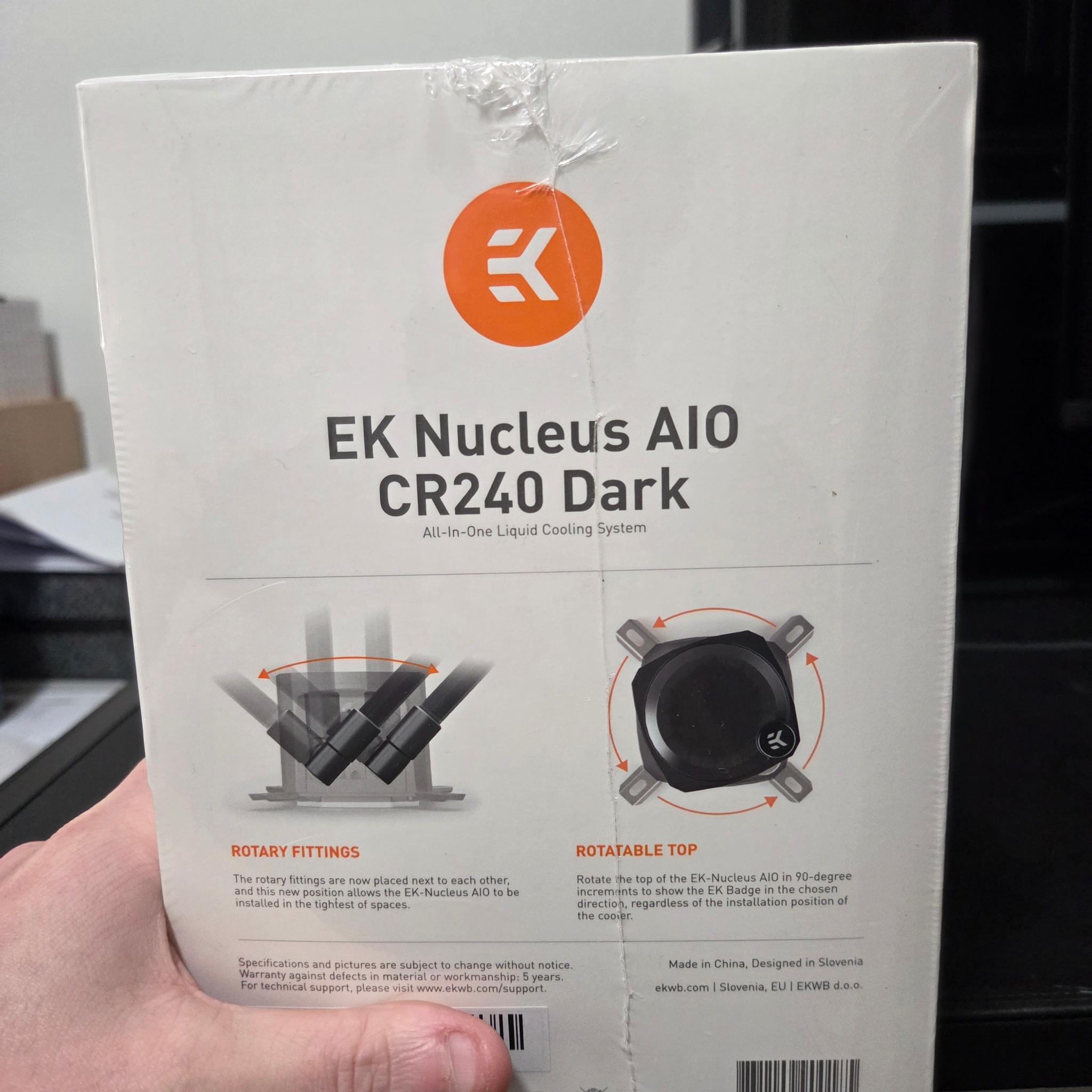 EK Nucleus AIO CR240 Dark CPU Cooler