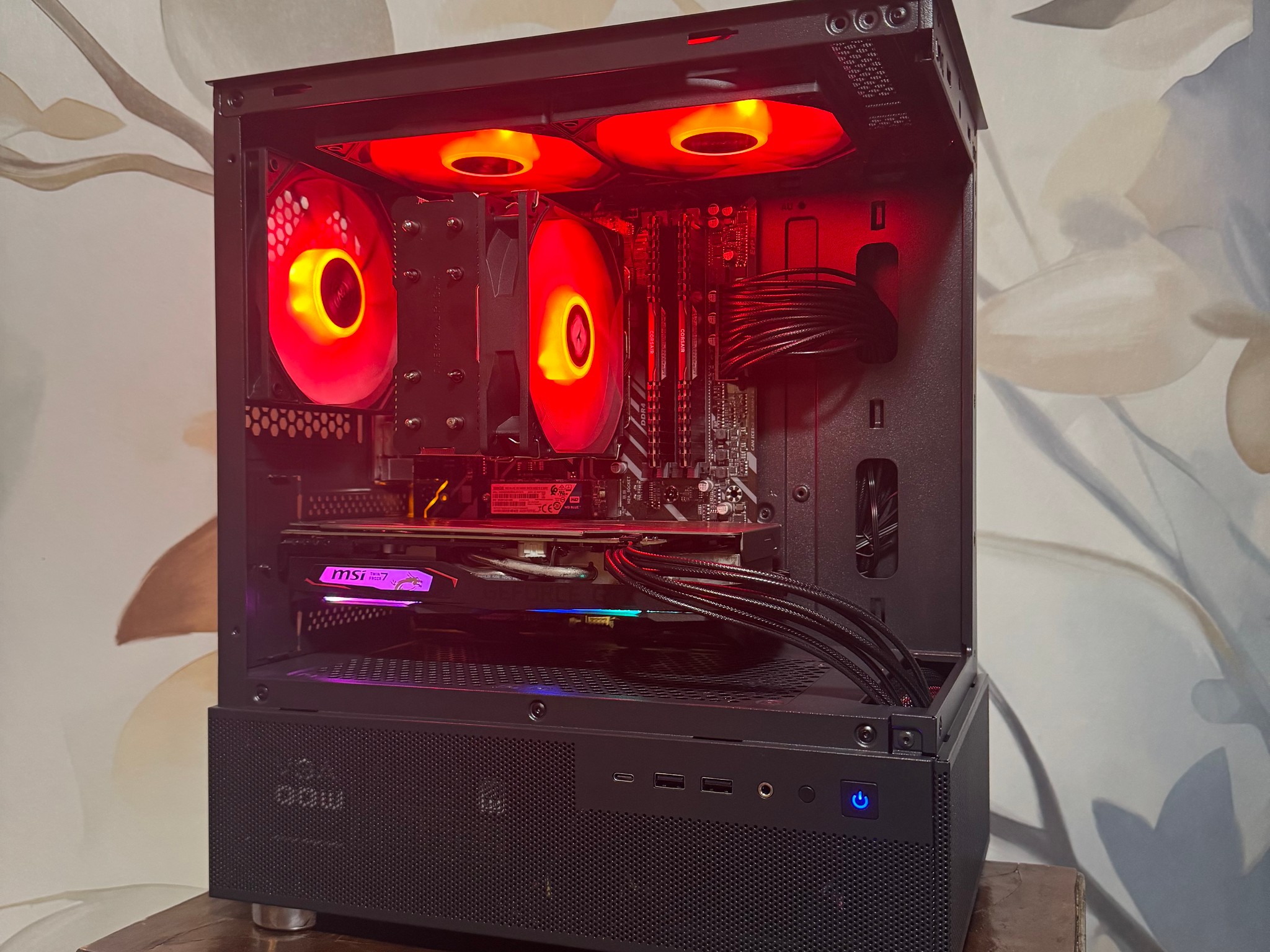 🌌 Aesthetic & Compact 1080p Gaming PC Ryzen 5 2600 | GTX 1660S