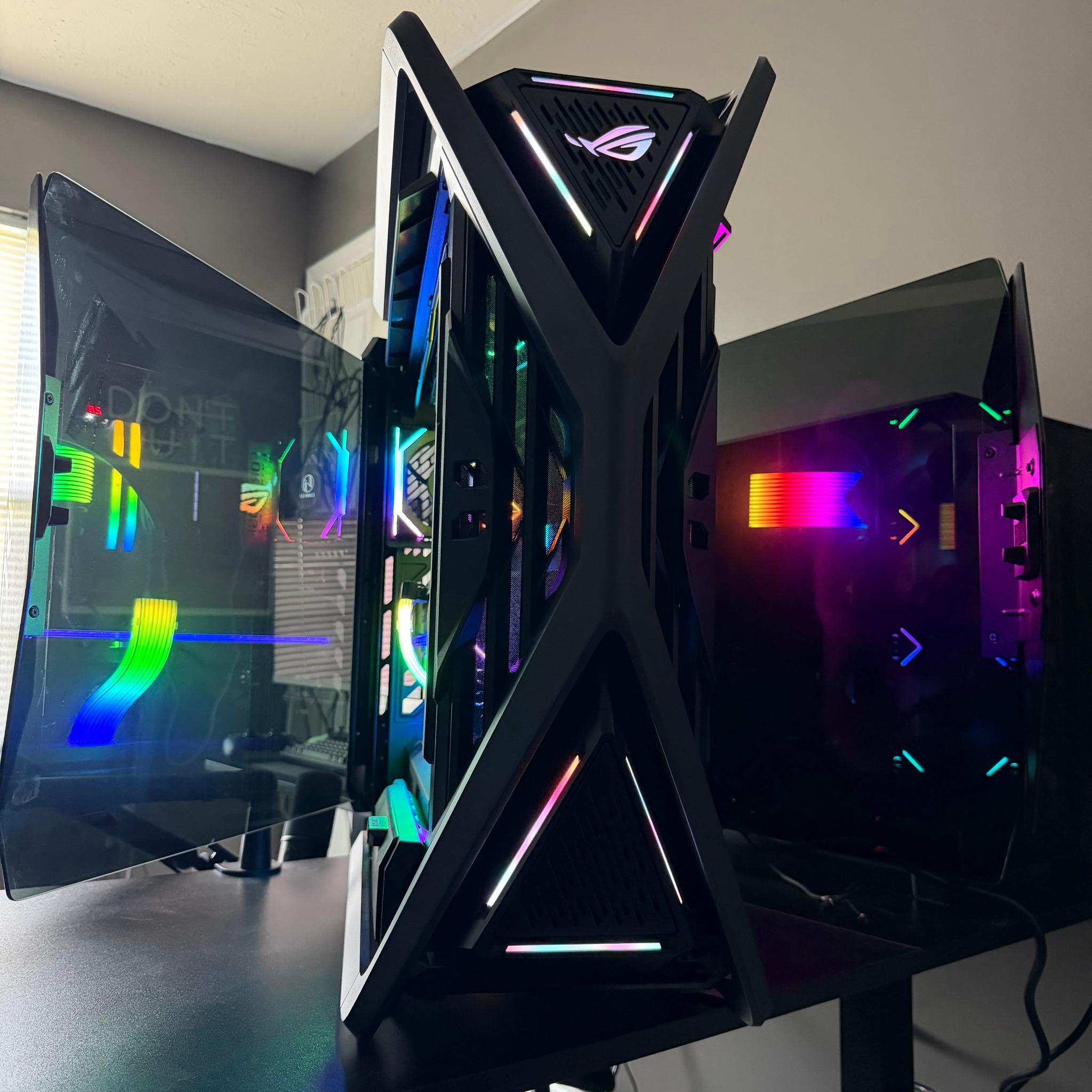 Asus Astral RTX 5090 OC 32GB + AMD Ryzen 9 9950X3D