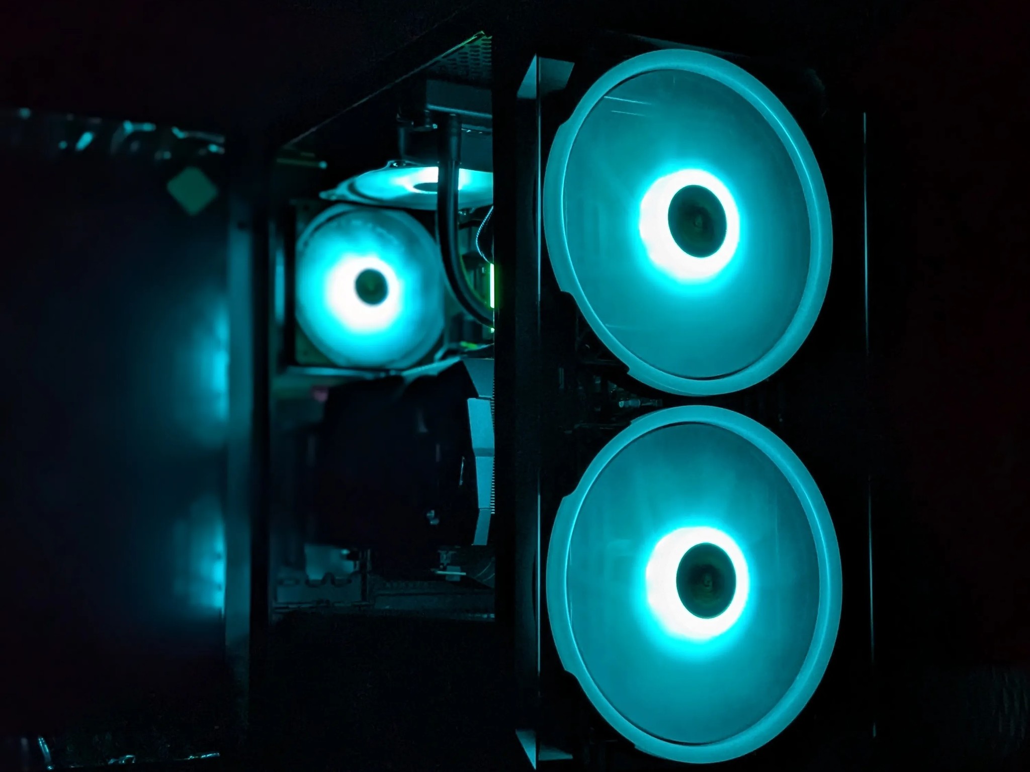 ⚫️🀄️Liquid-Cooled Beast▪️ RTX 4060▪️ I5-12400F@4.3GHz ▪️ 32GB RAM ▪️ 1TB NVMe SSD ▪️ Windows 11 Pro