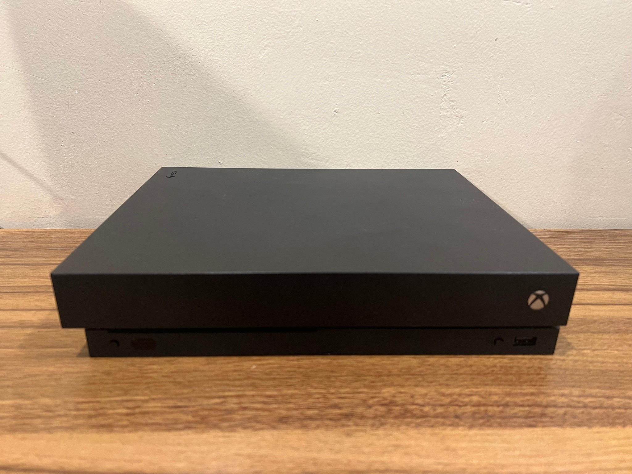 Xbox One X 1TB Disk Edition | Comes with Power and HDMI cables | Black