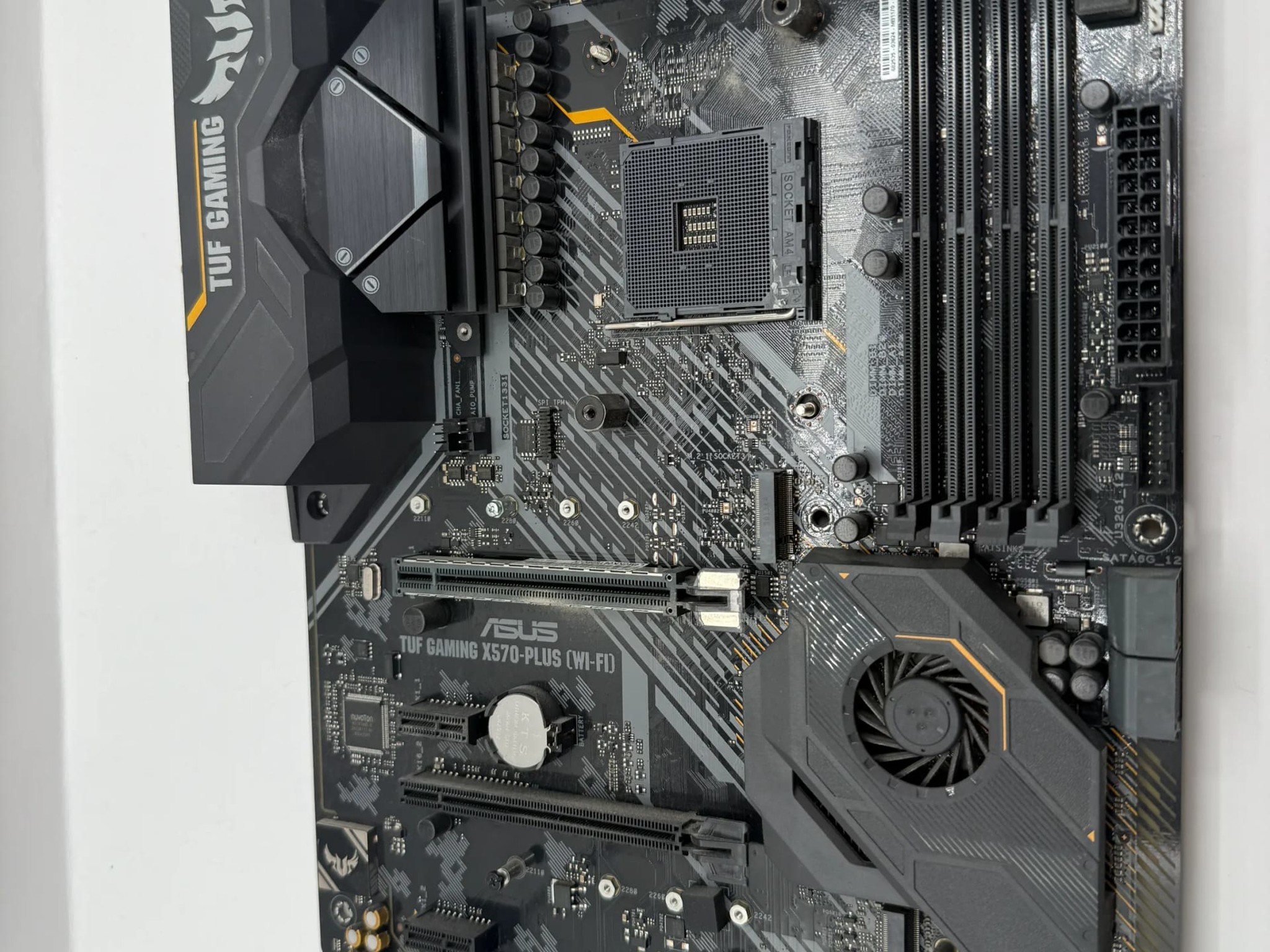 ASUS TUF GAMING x570-Plus (Wi-Fi)